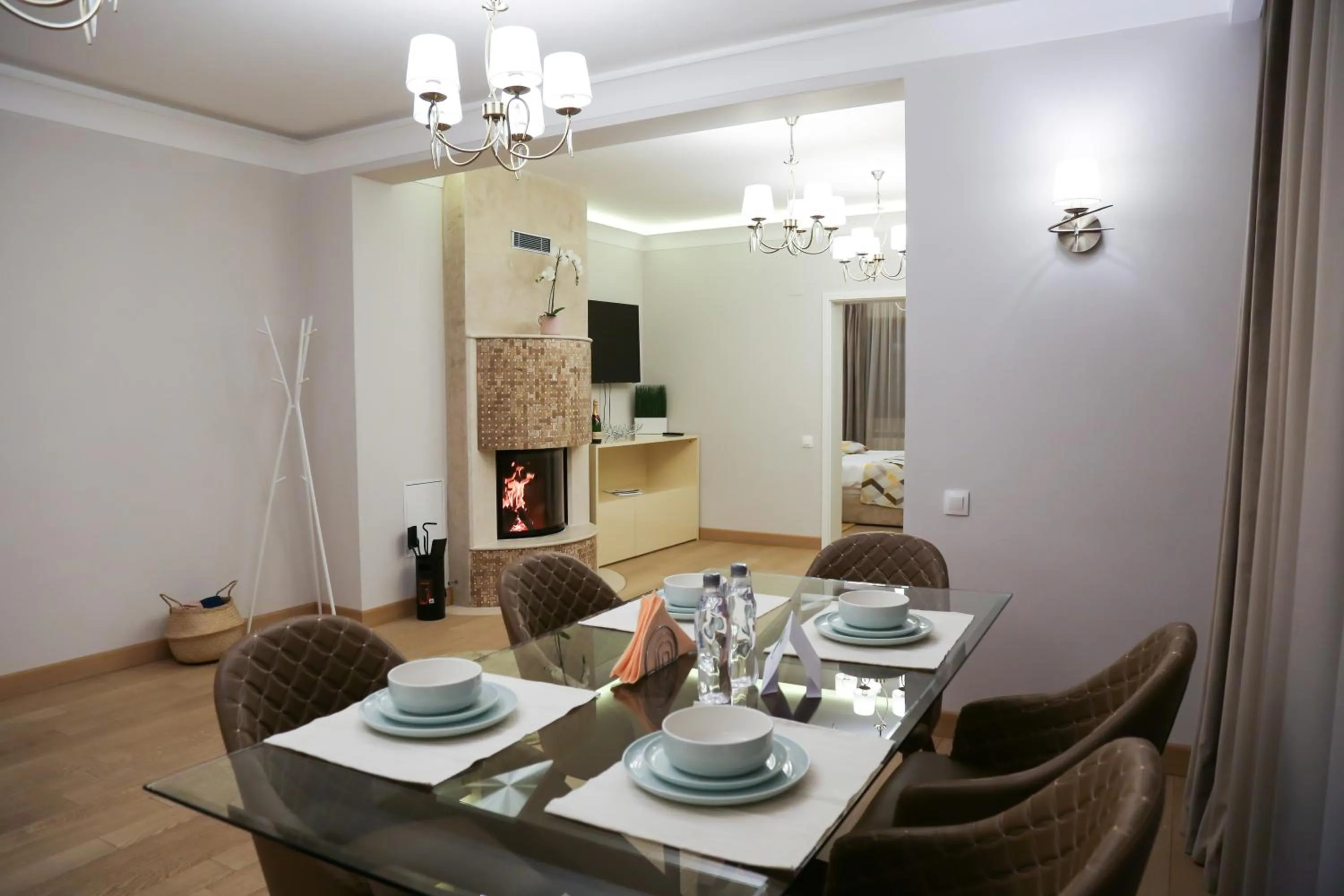 Dining area in Expecto Apartments