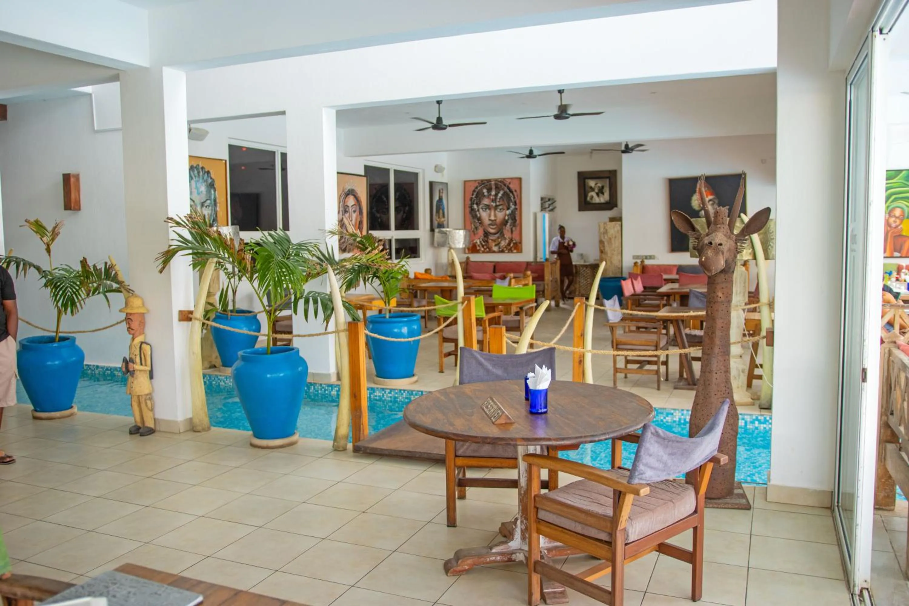 Restaurant/places to eat in Visiwa Beach Resort