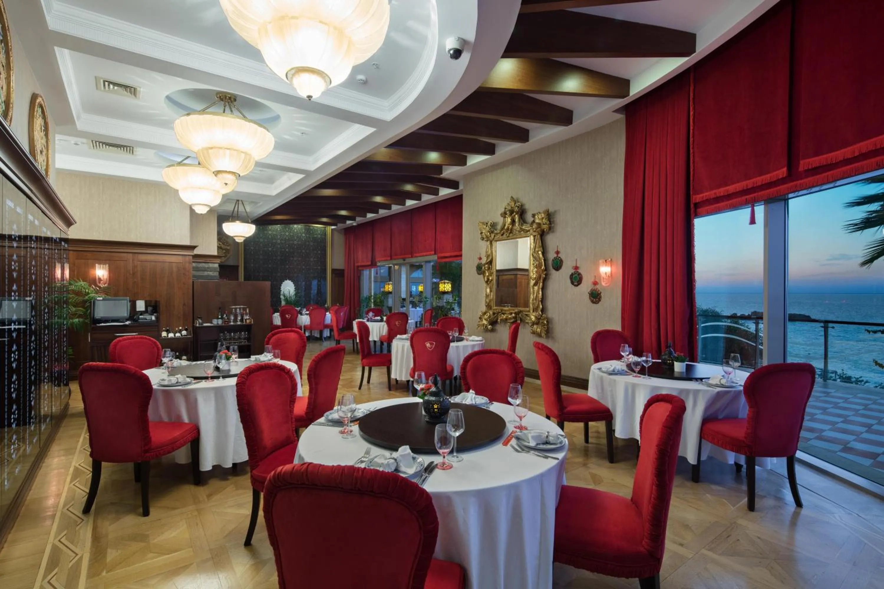 Restaurant/places to eat in Merit Royal Premium Hotel Casino & SPA