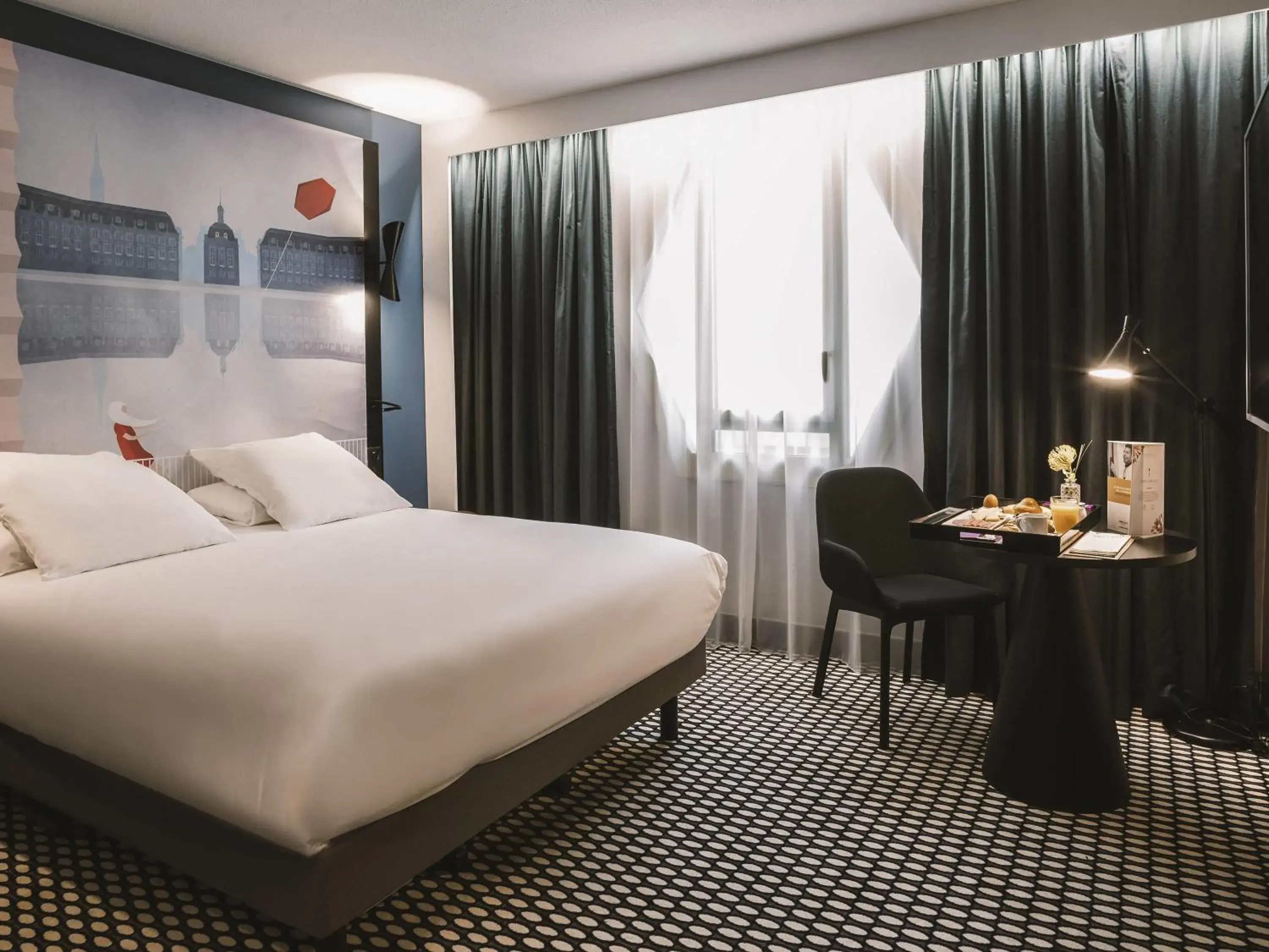 Privilege Double Room in Mercure Bordeaux Centre Ville Privilege Double Room in Mercure Bordeaux Centre Ville