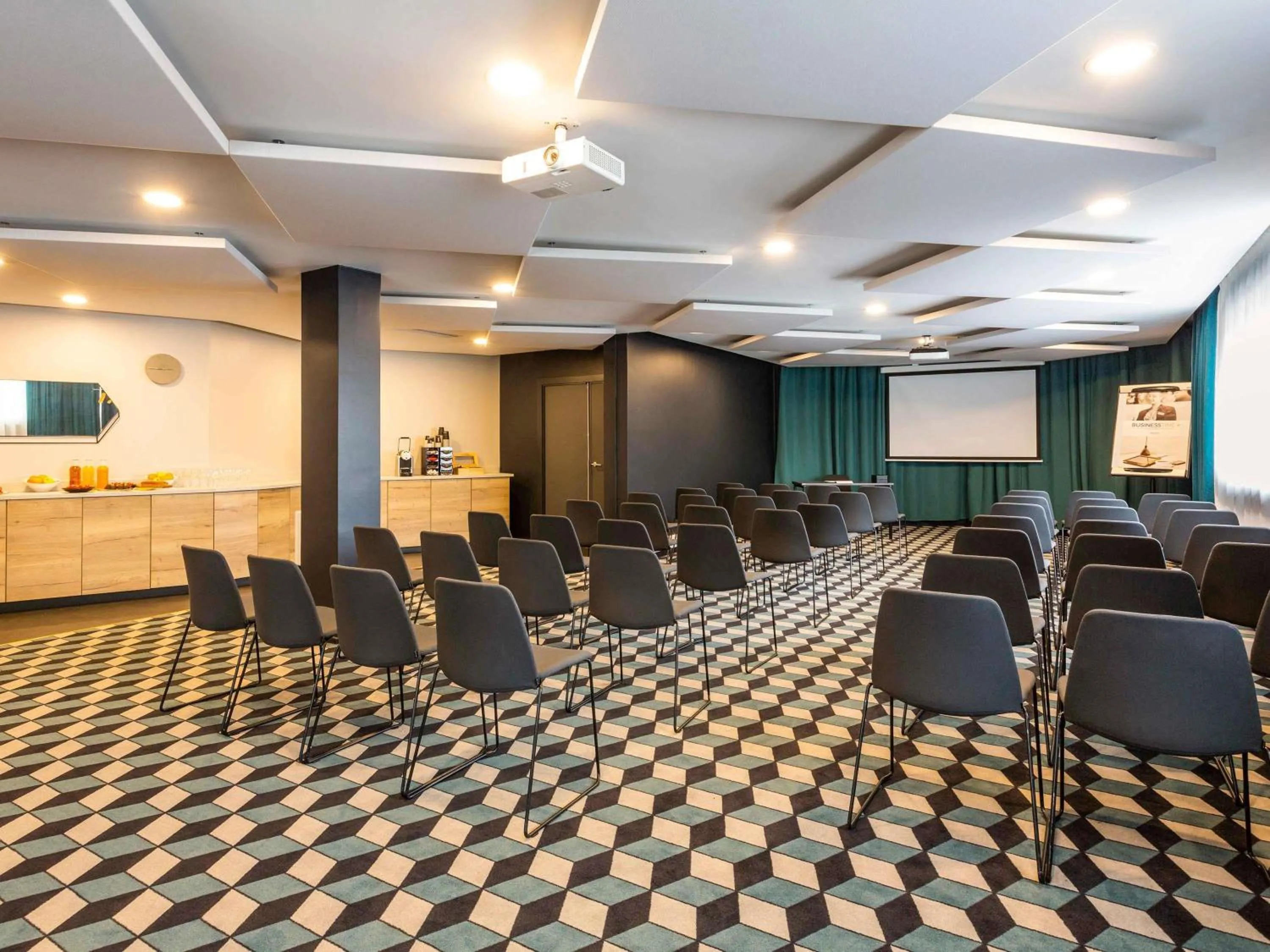 Meeting/conference room in Mercure Bordeaux Centre Ville