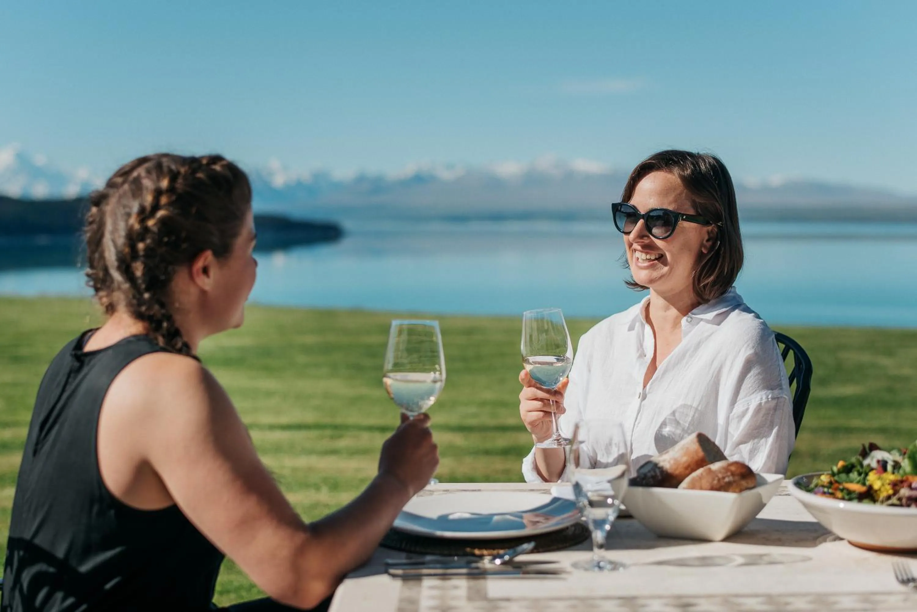 Drinks in Mt Cook Lakeside Retreat