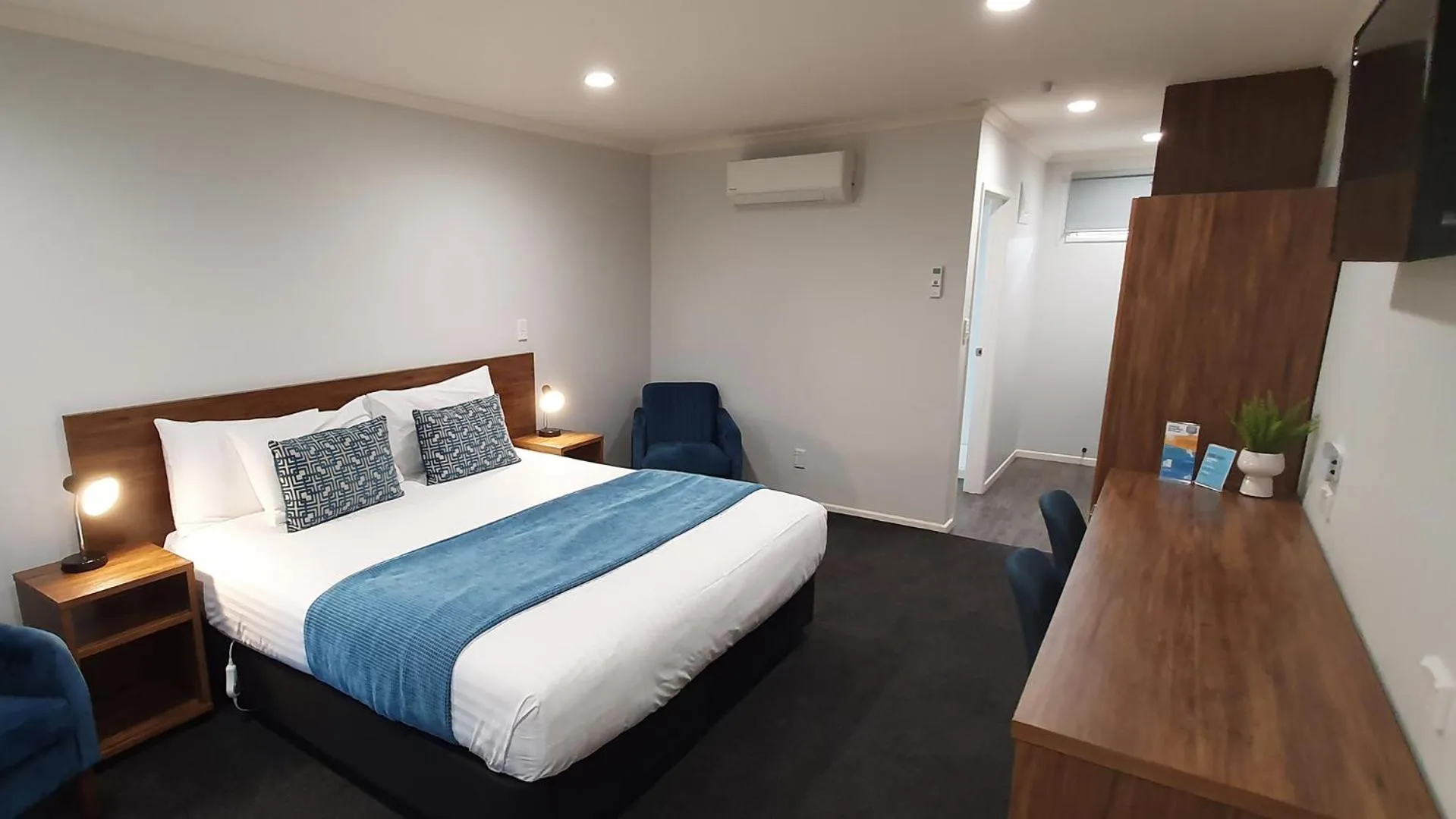 Bed in Antonio Mews Motel