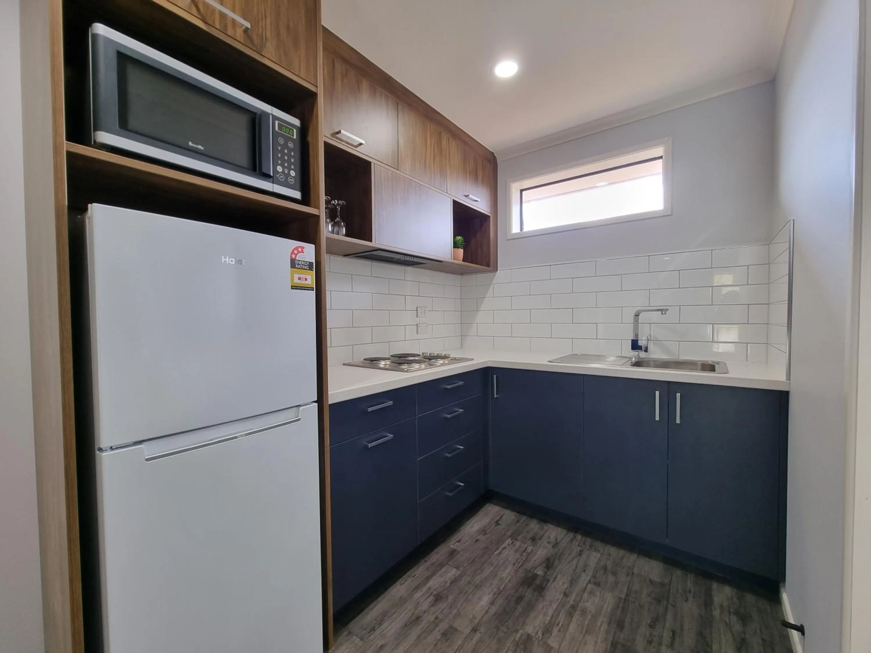 Kitchen or kitchenette in Antonio Mews Motel