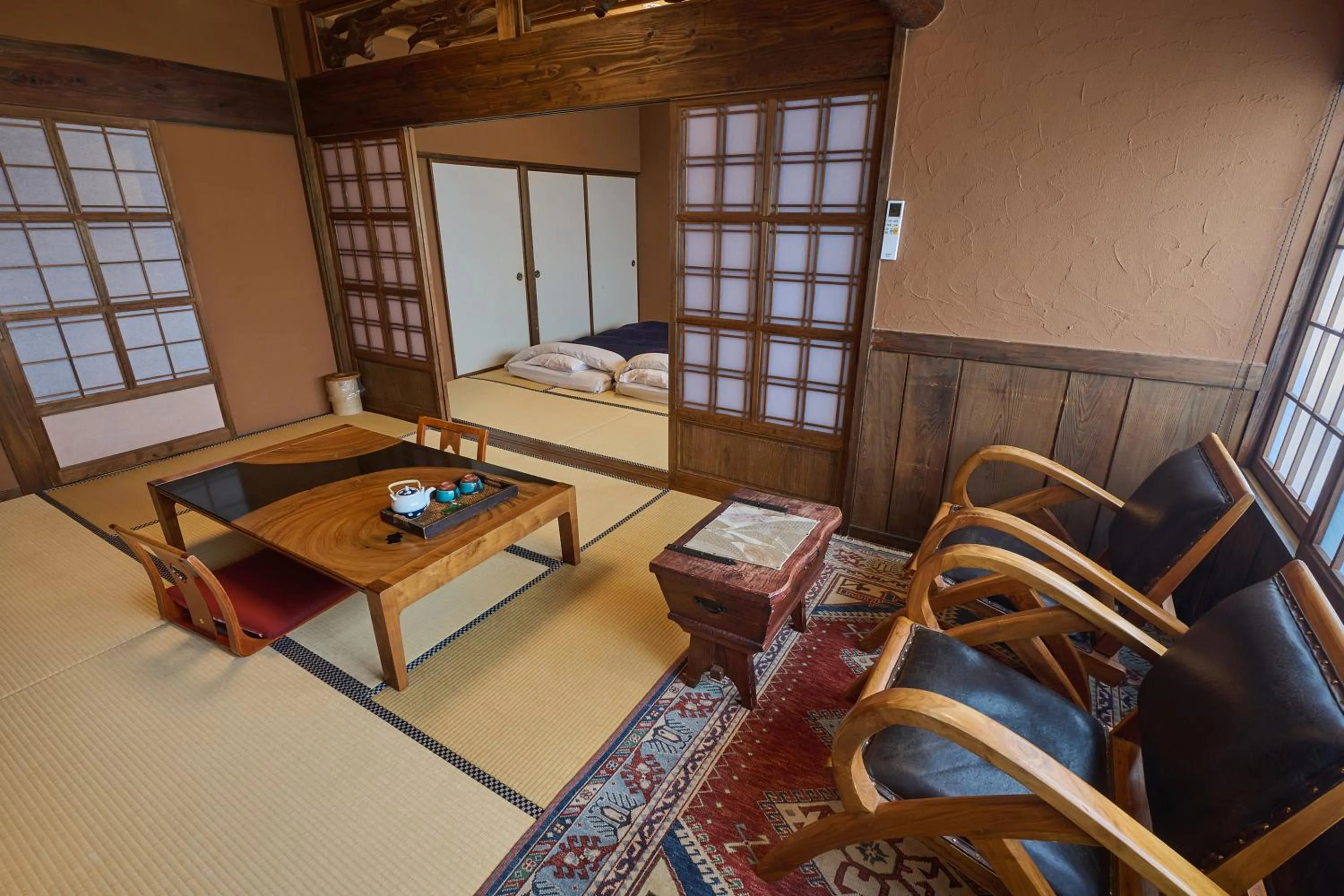 Photo of the whole room in Yunoyado Irifune