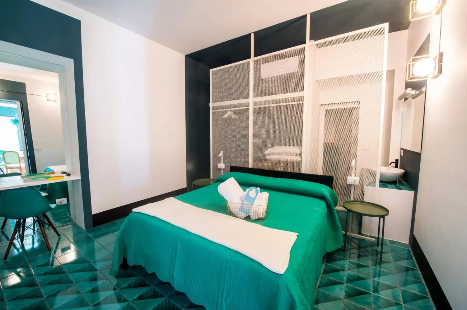 Photo of the whole room, Bed in Ninina Boutique Suites