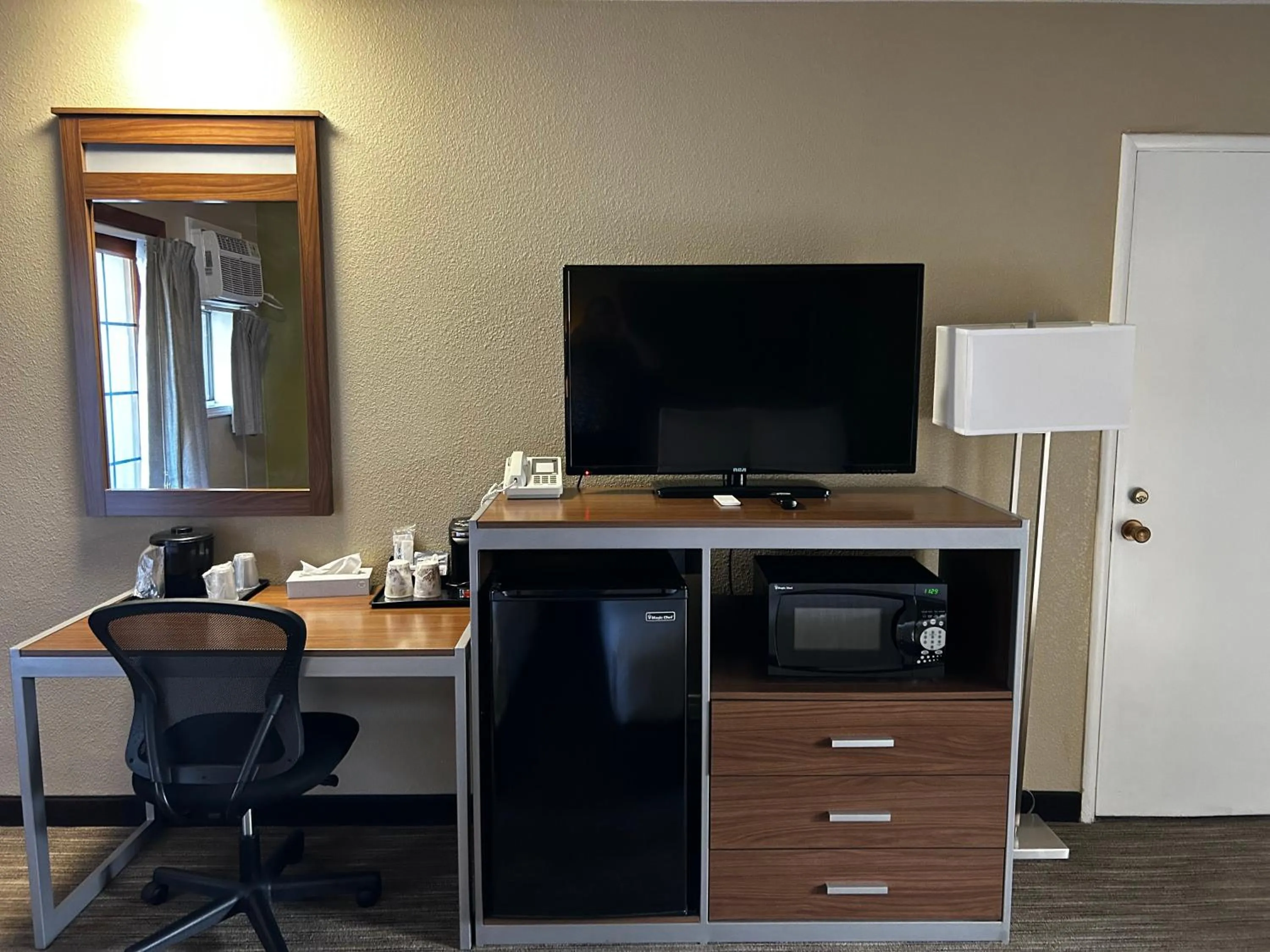 TV and multimedia in Heritage Inn - Yosemite/Sonora