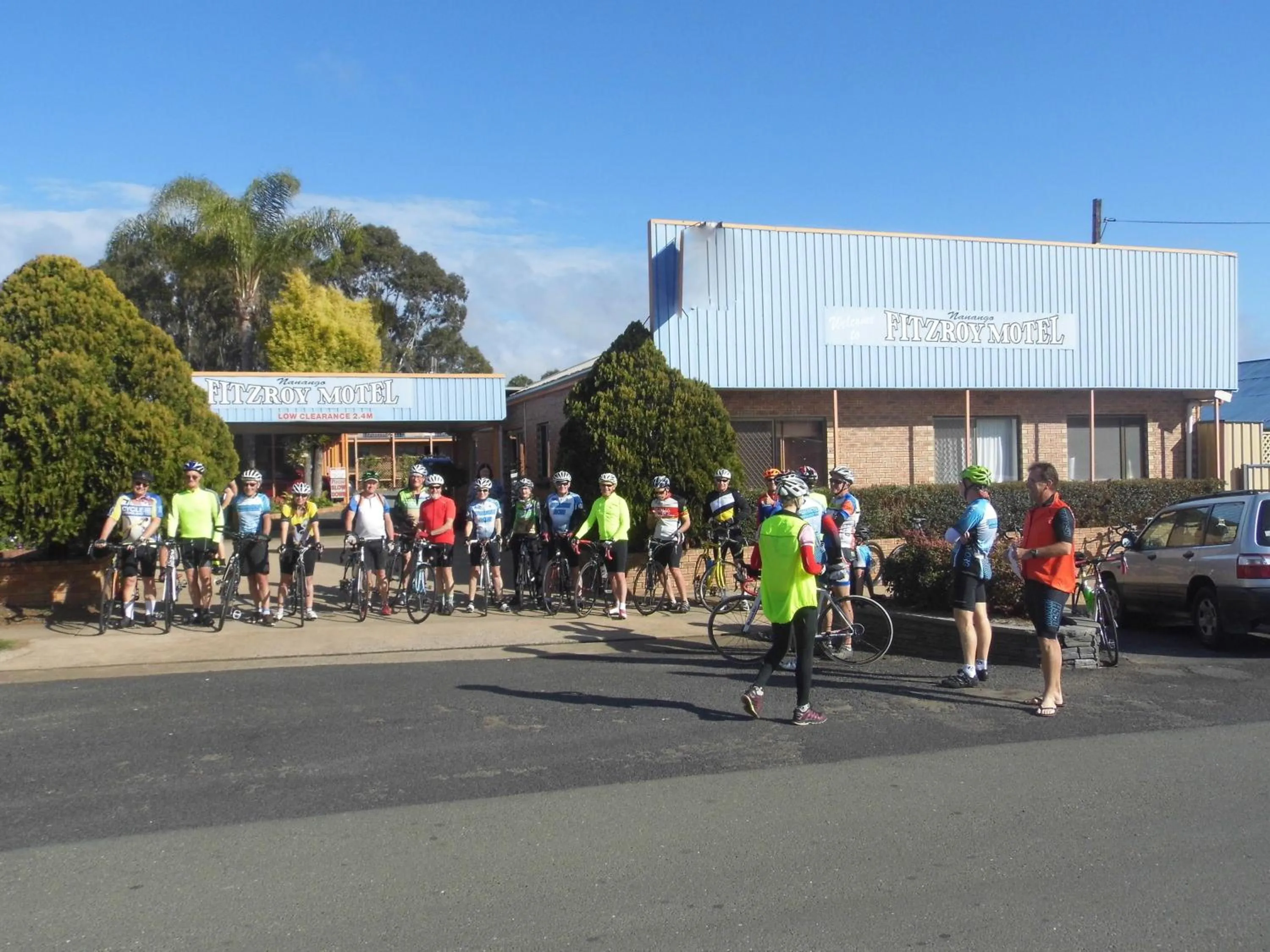group of guests in Nanango Fitzroy Motel