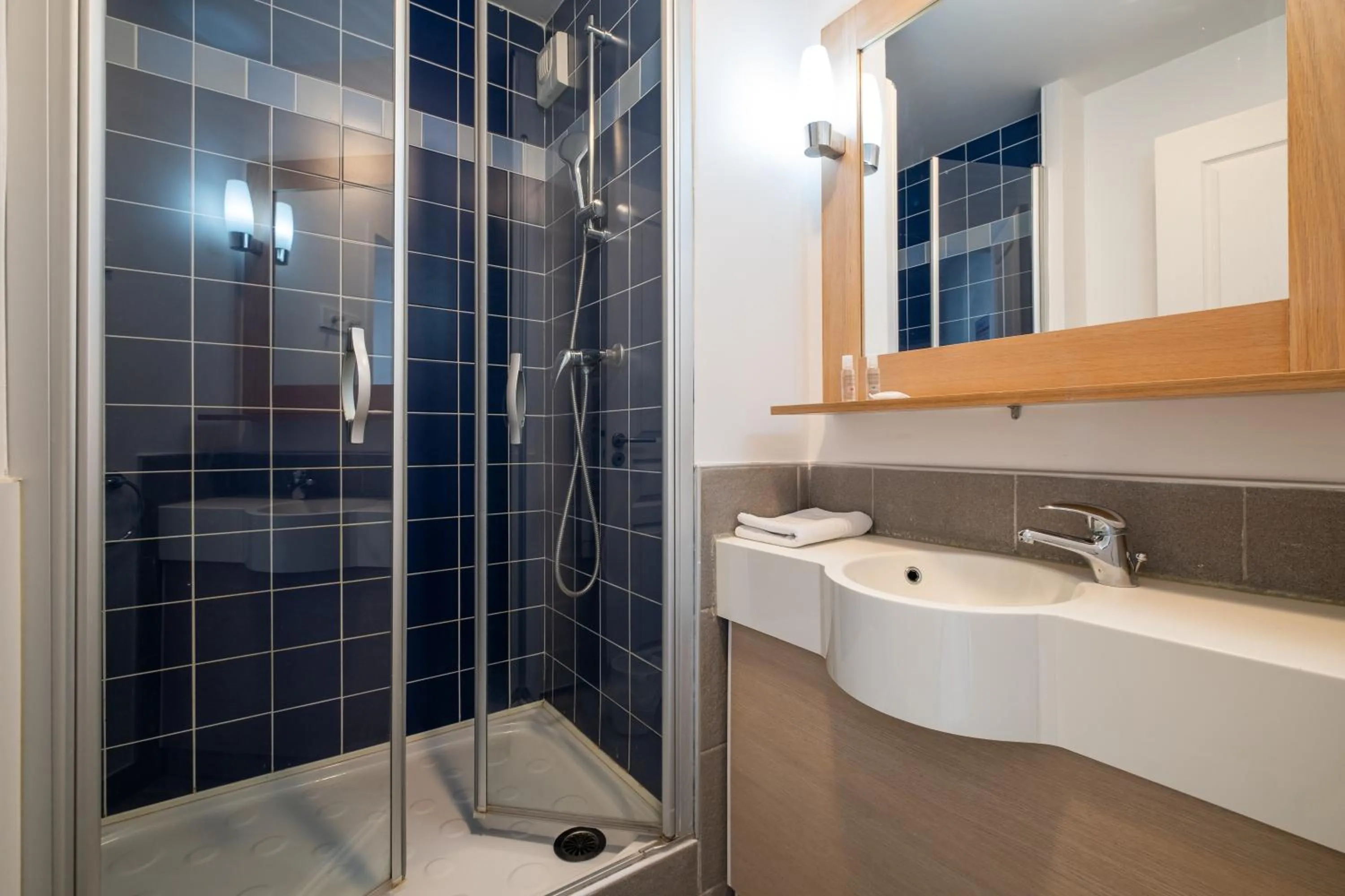 Shower in Pierre & Vacances Premium Résidence de la Plage