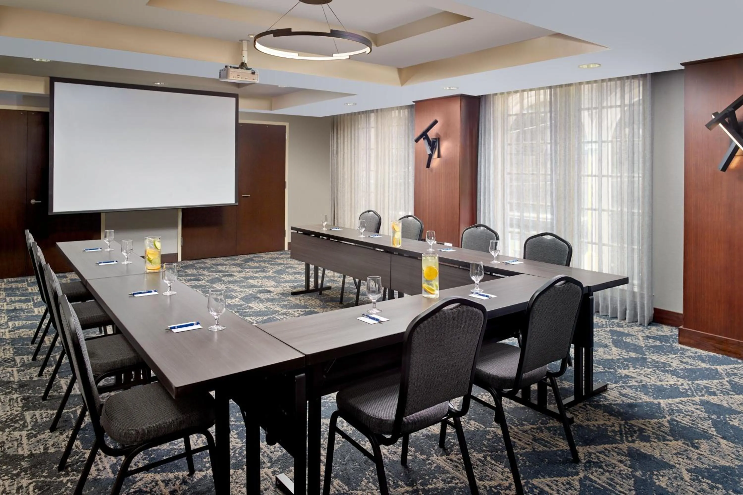 Meeting/conference room in Ellis Hotel, Atlanta, a Tribute Portfolio Hotel