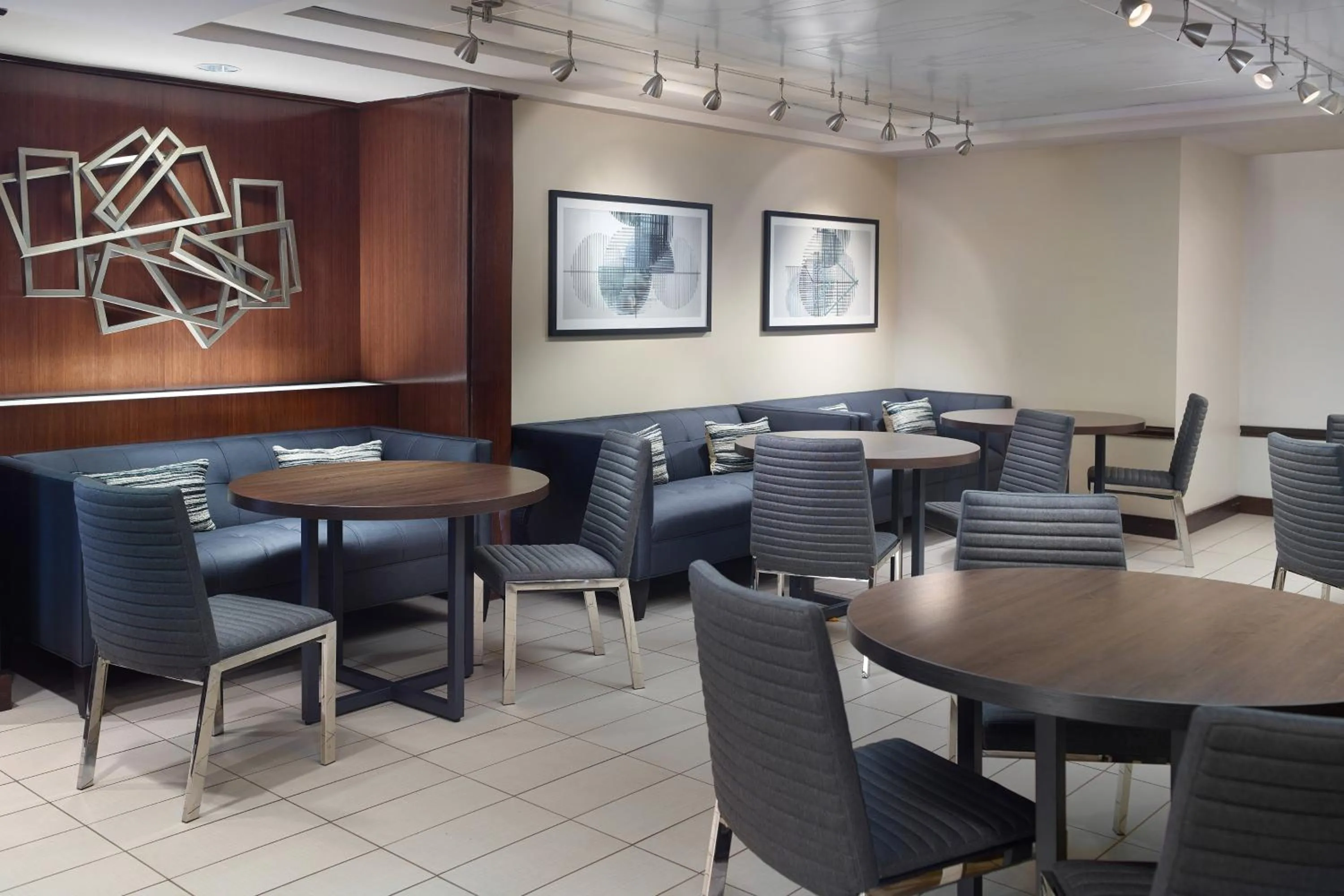 Restaurant/places to eat in Ellis Hotel, Atlanta, a Tribute Portfolio Hotel