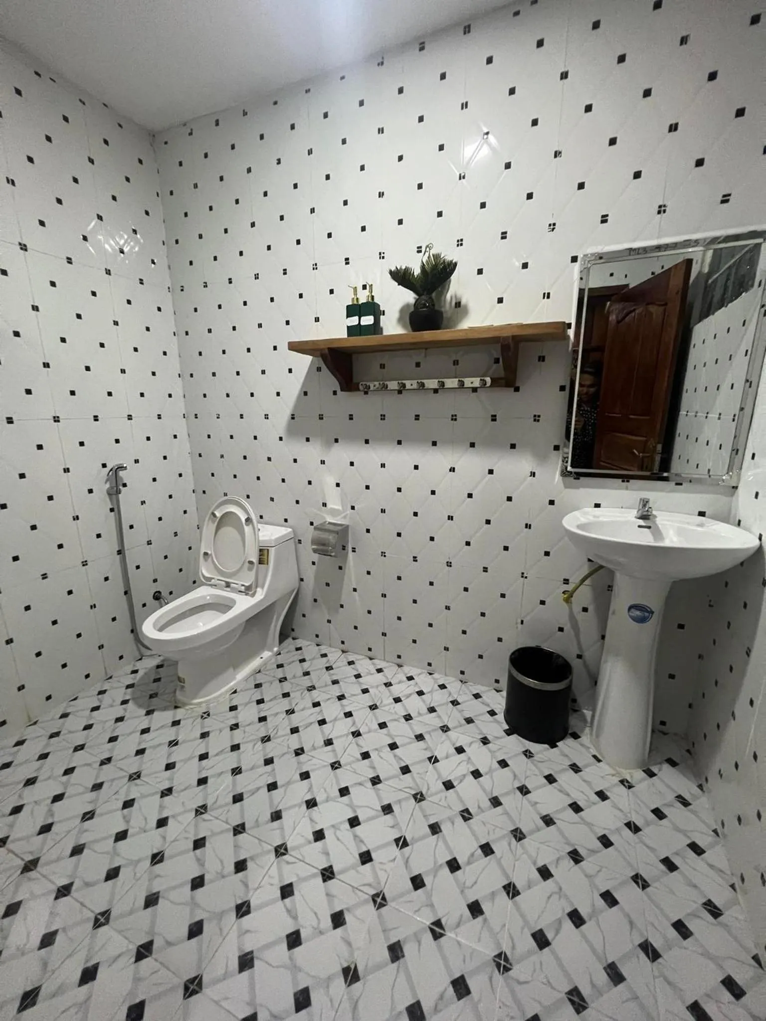 Toilet in The Moon Kampot Boutique