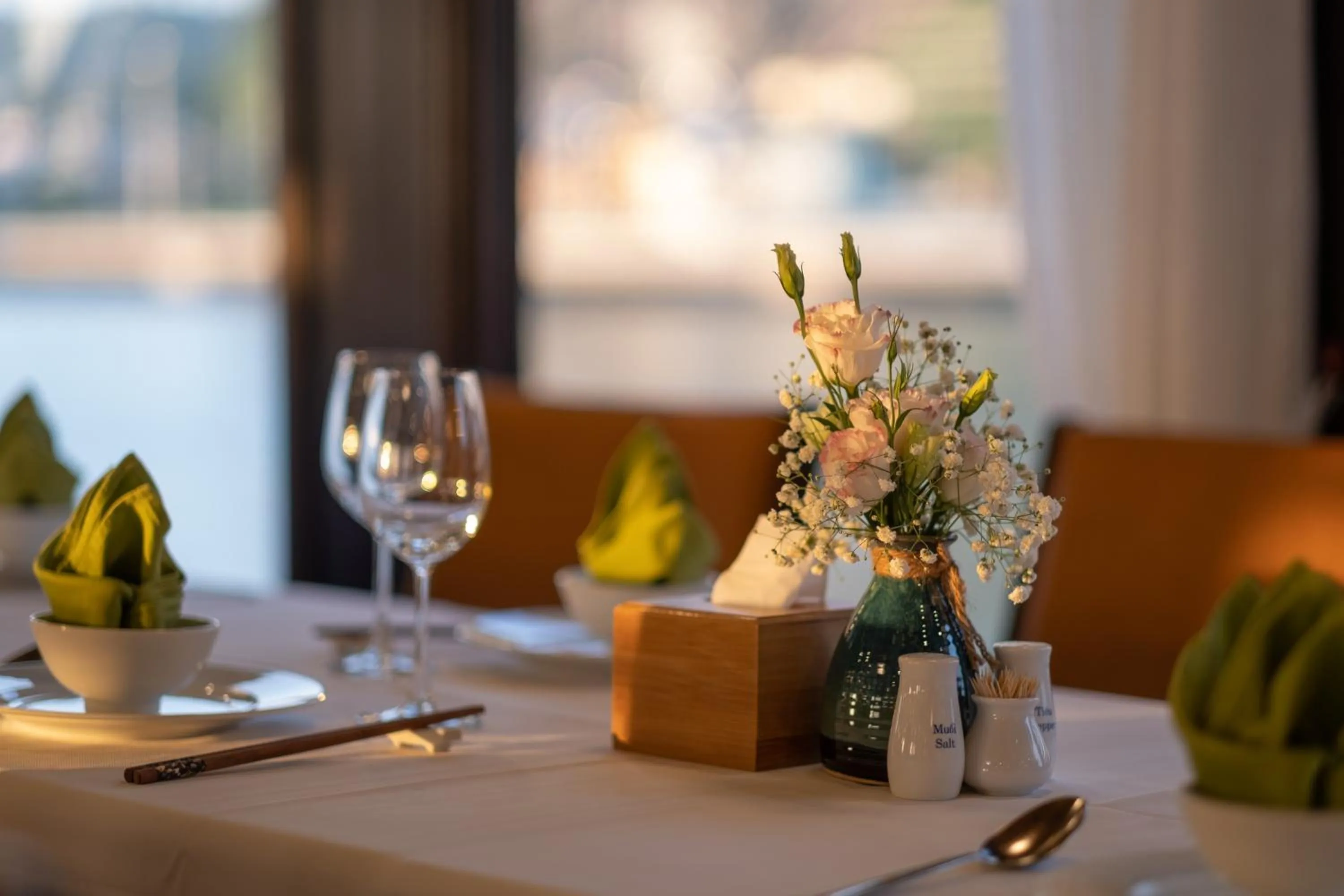 Dining area in Victory Star Cruise