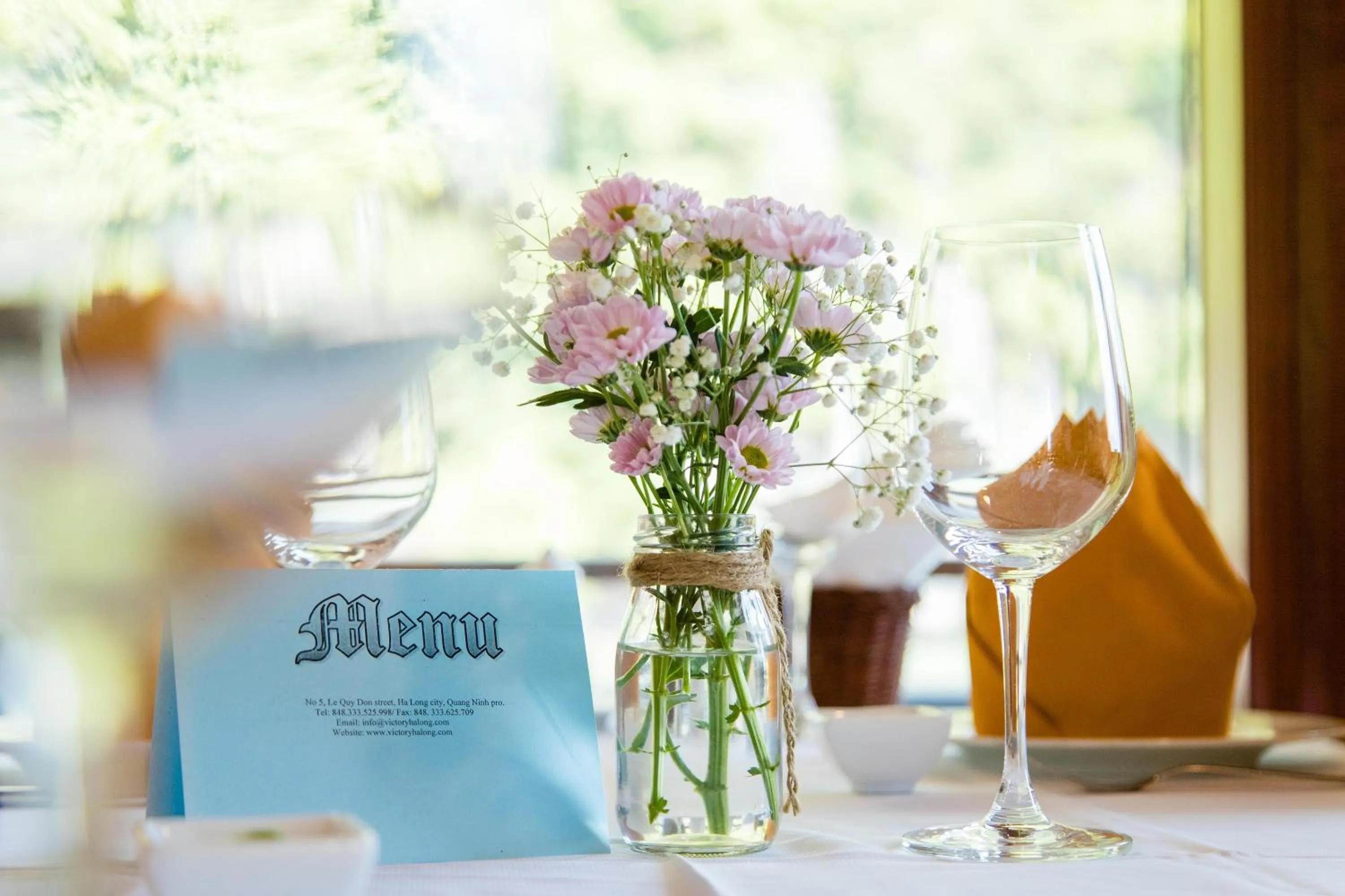 Restaurant/places to eat in Victory Cruise