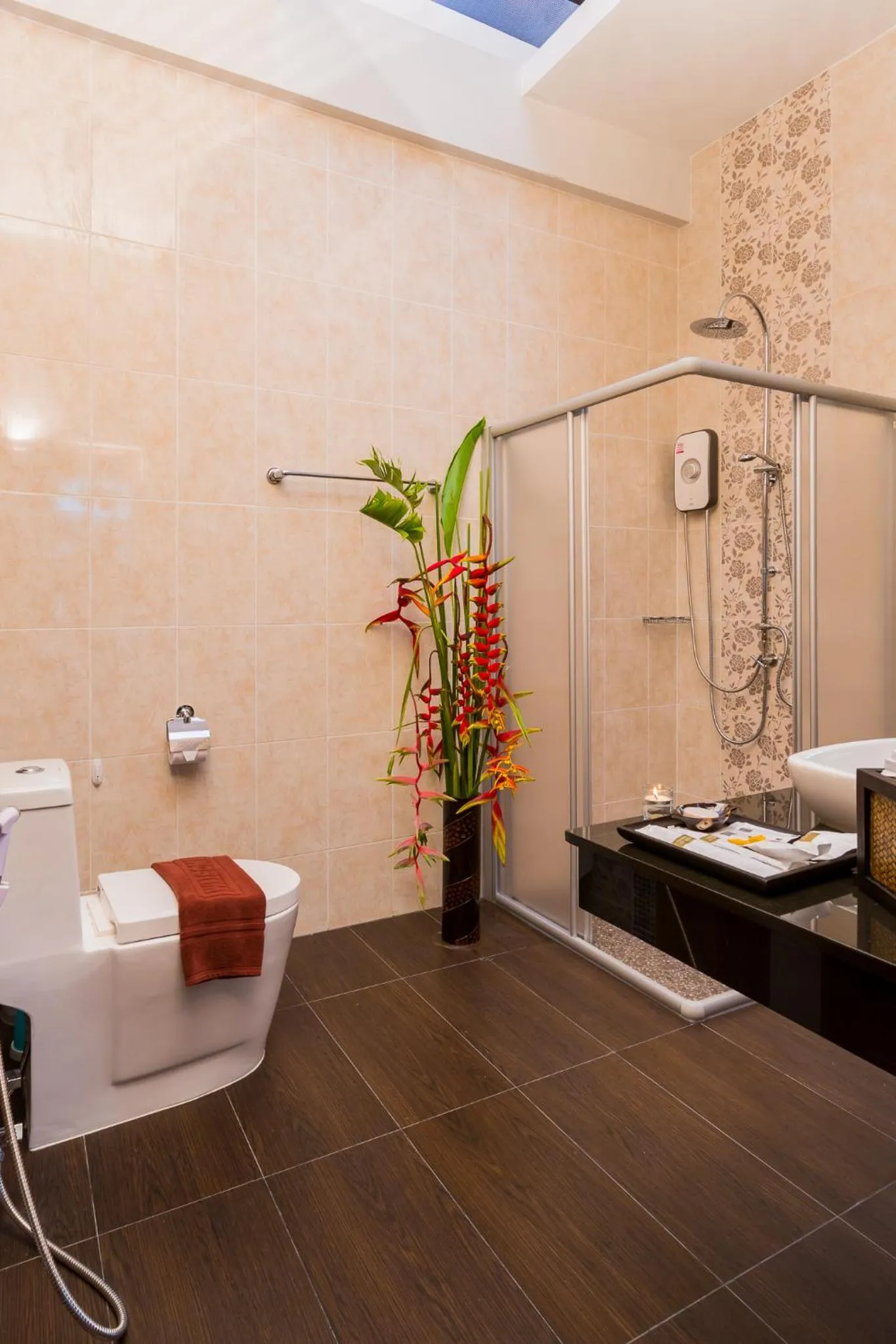 Bathroom in Irawan House