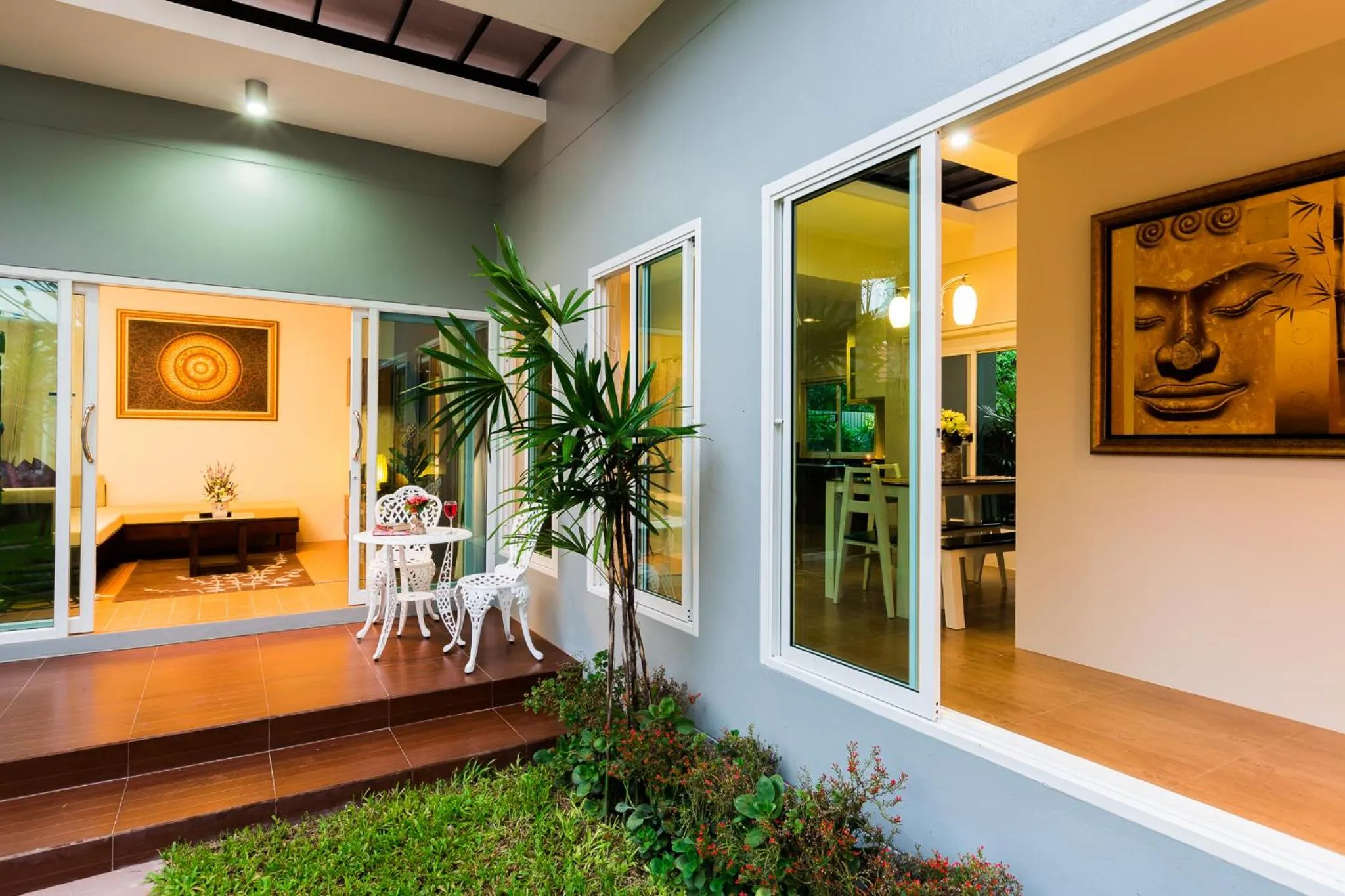 Balcony/Terrace in Irawan House