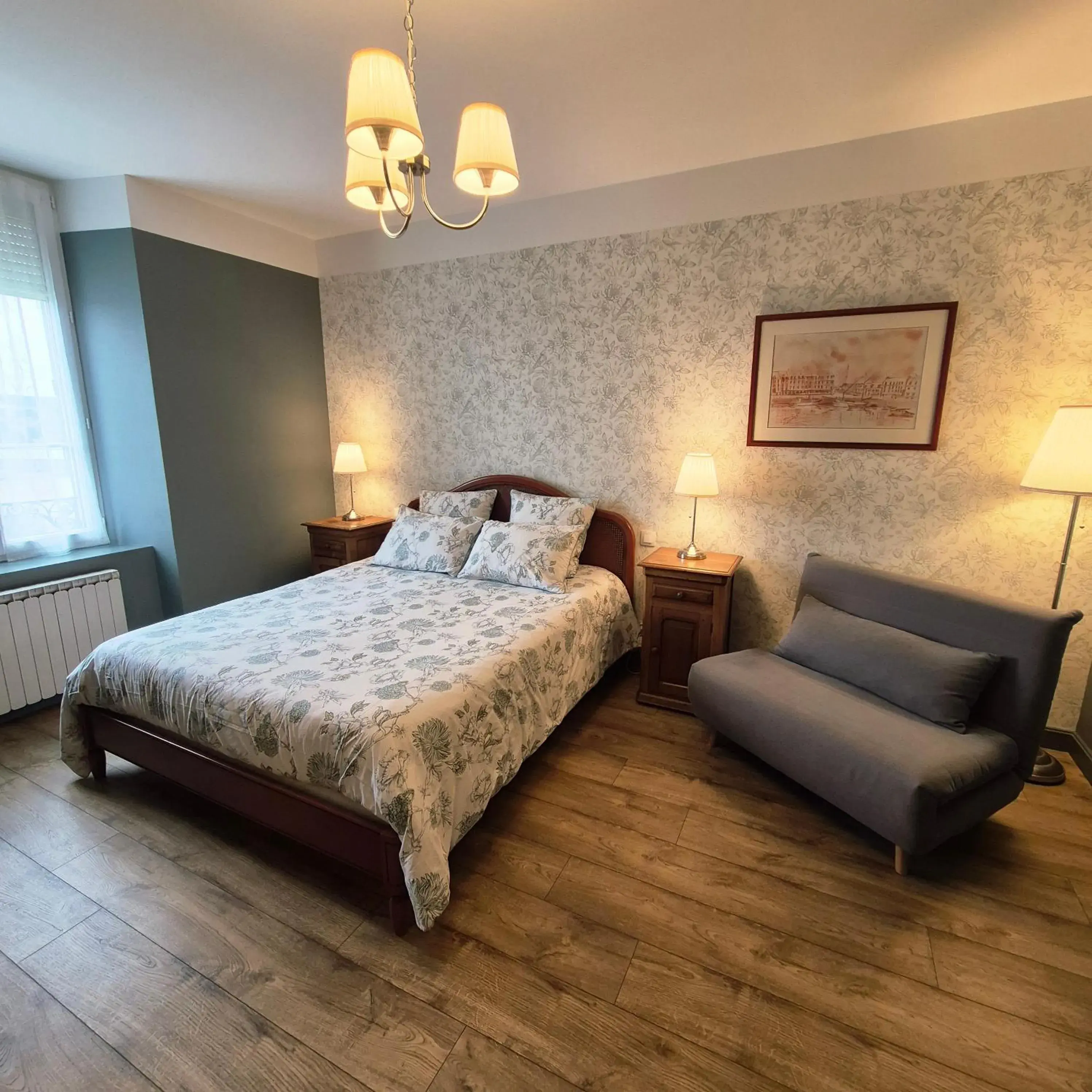 Double Room with Private Bathroom in Maison d’hôtes KERGIQUEL Double Room with Private Bathroom in Maison d’hôtes KERGIQUEL