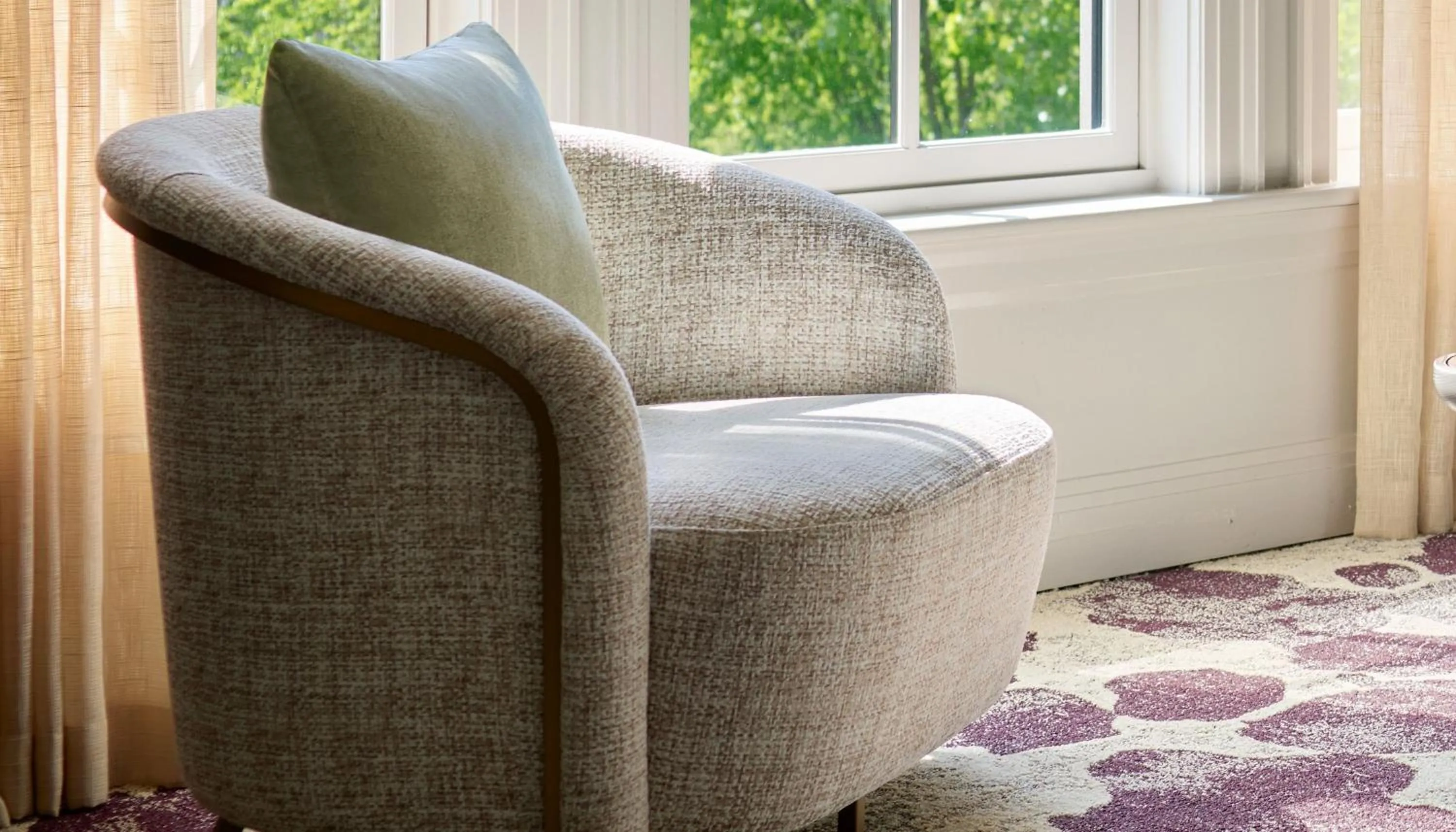Seating area in Royal Park Hotel