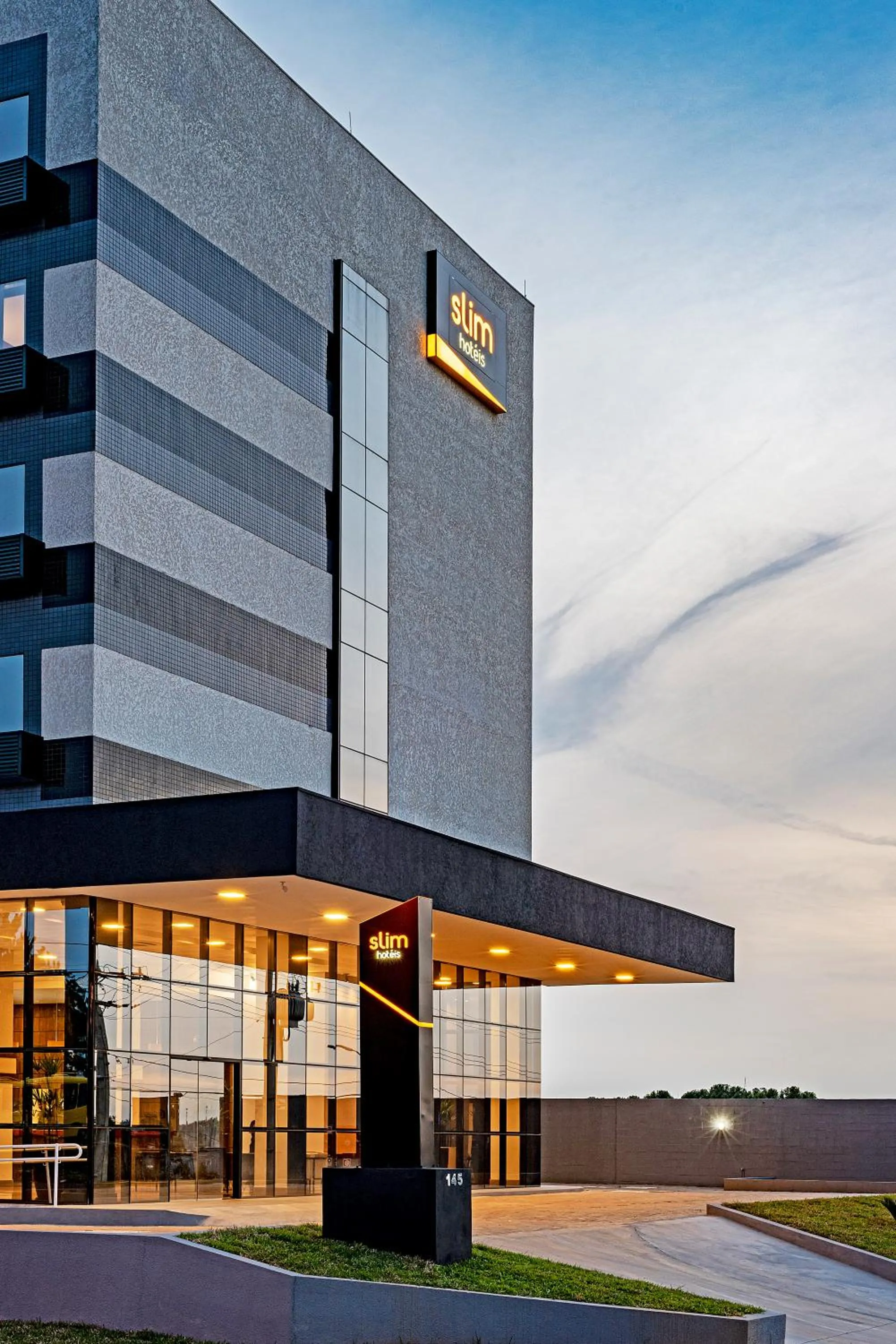 Facade/entrance in Slim Guarapuava