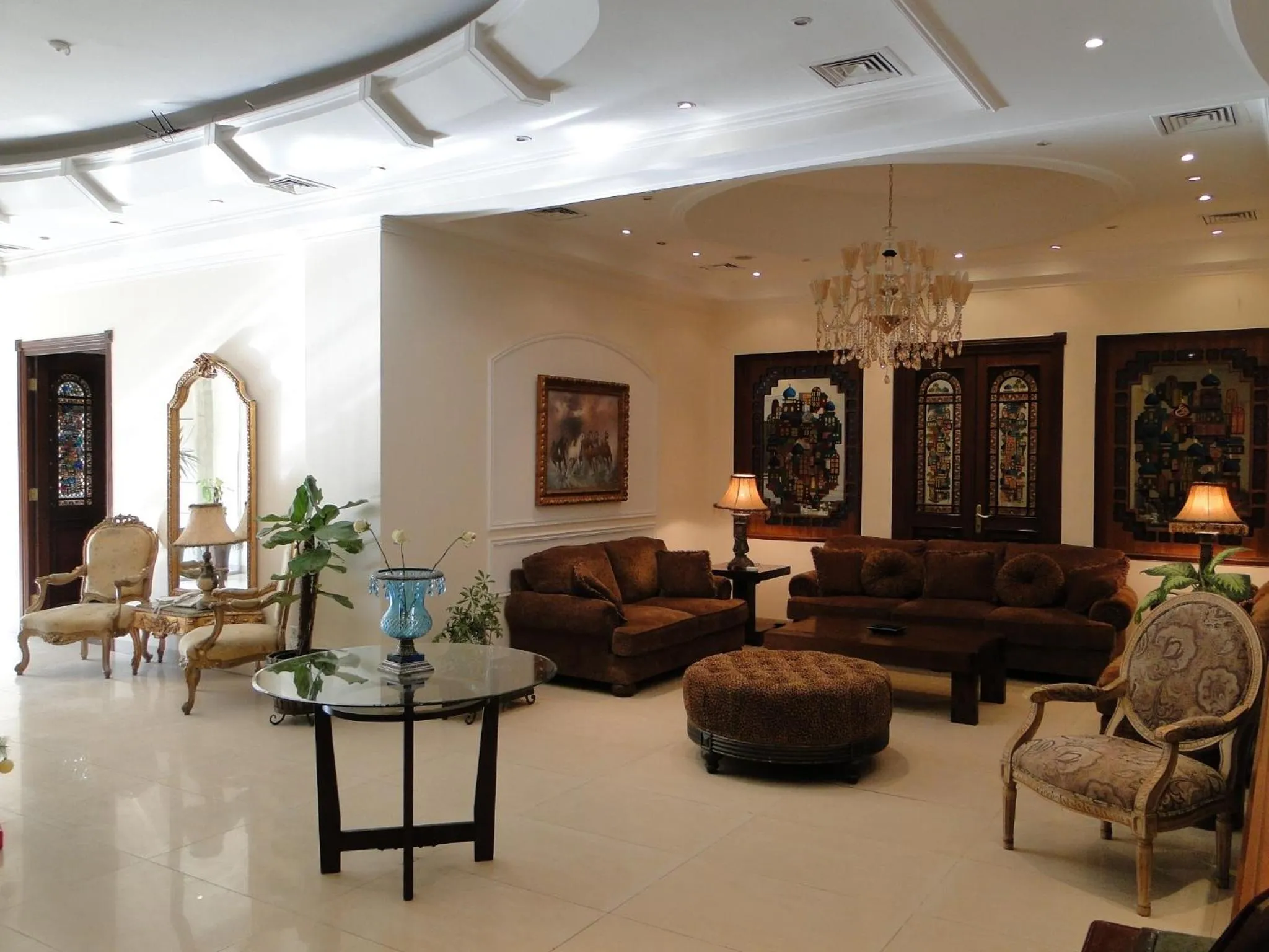 Seating area in Shanasheel Palace Hotel