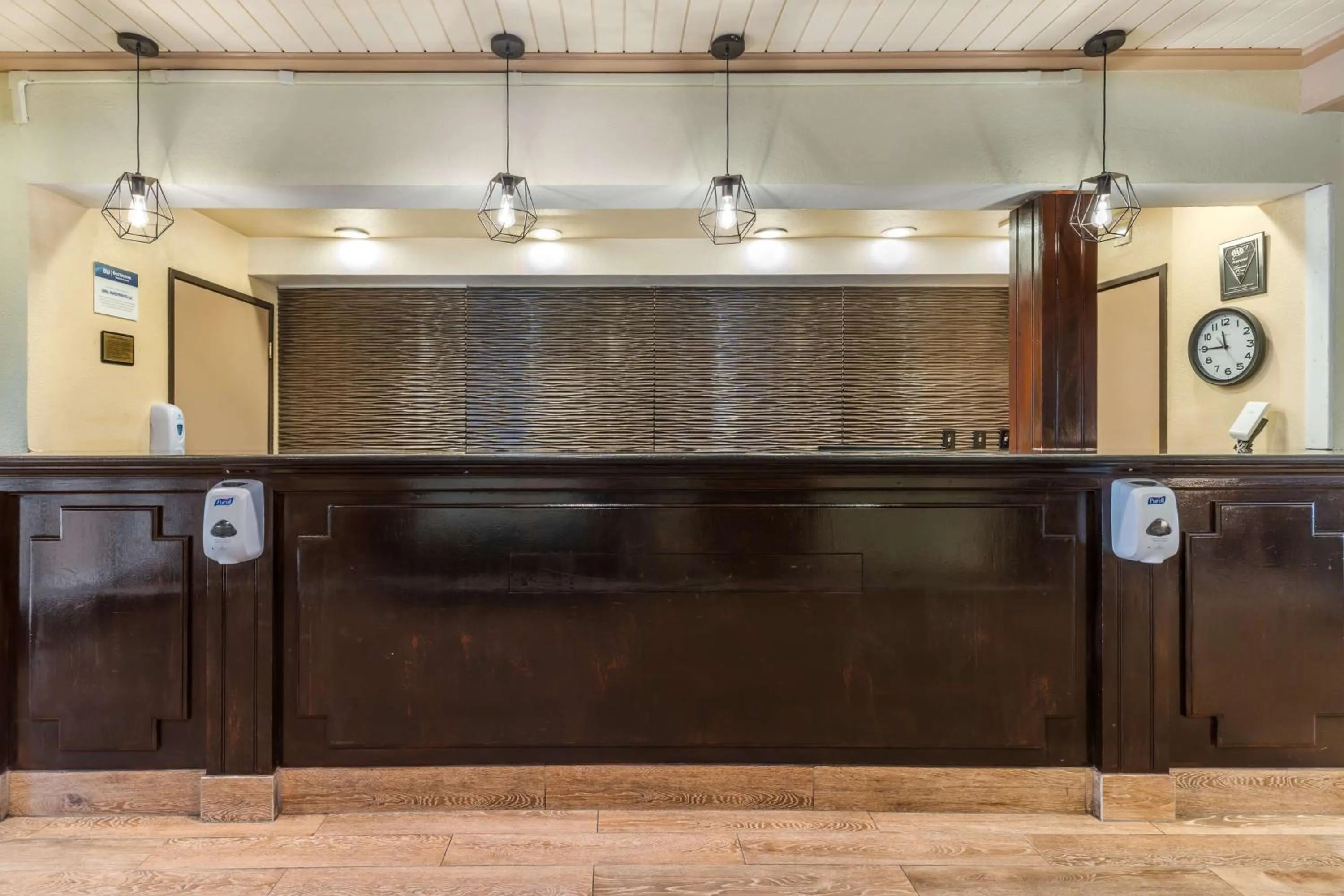 Lobby or reception in Best Western John Muir Inn