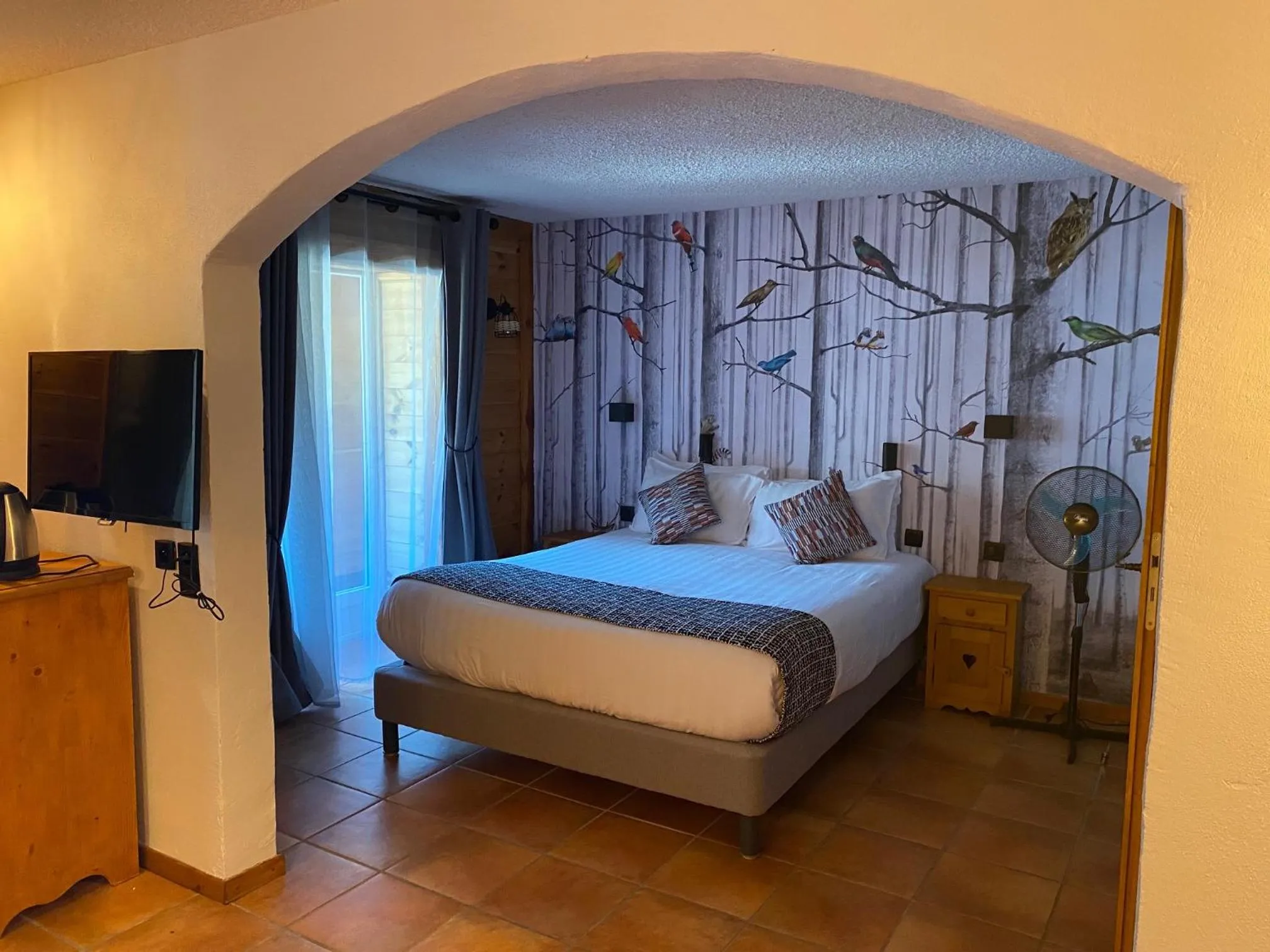 Bedroom, Bed in Logis Hôtel & Spa Les Autanes