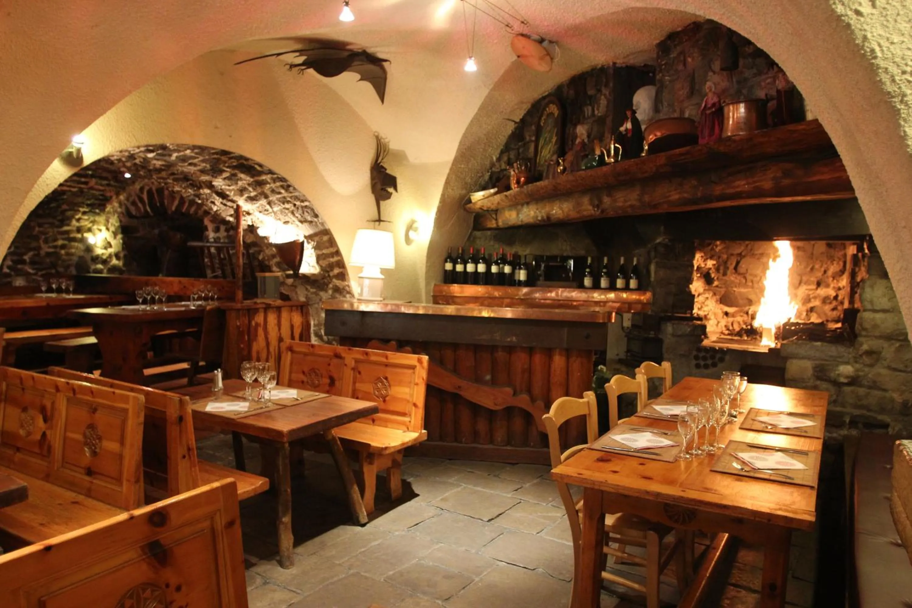 Restaurant/places to eat in Logis Hôtel & Spa Les Autanes