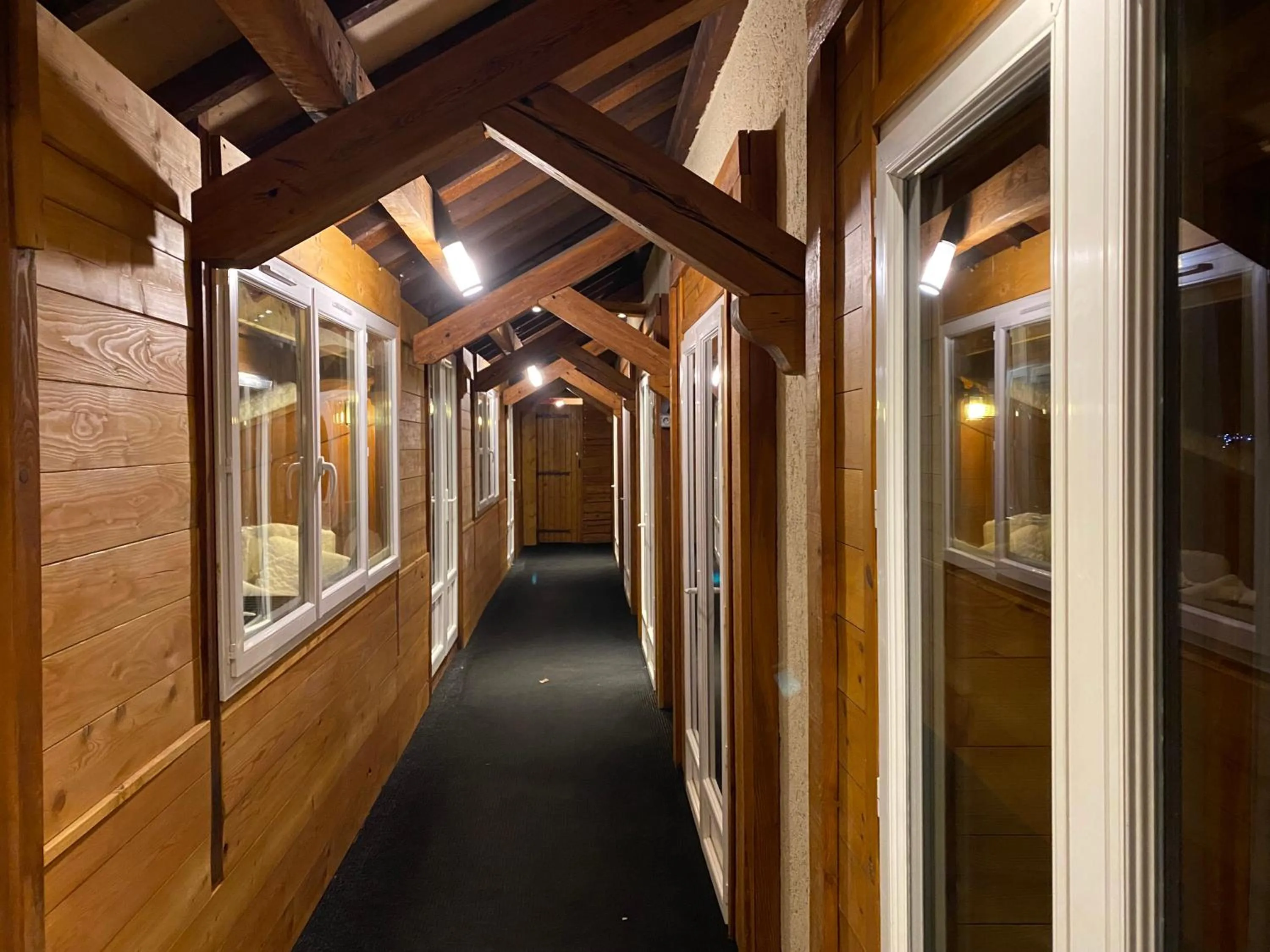 Logis Hôtel Les Autanes & Spa