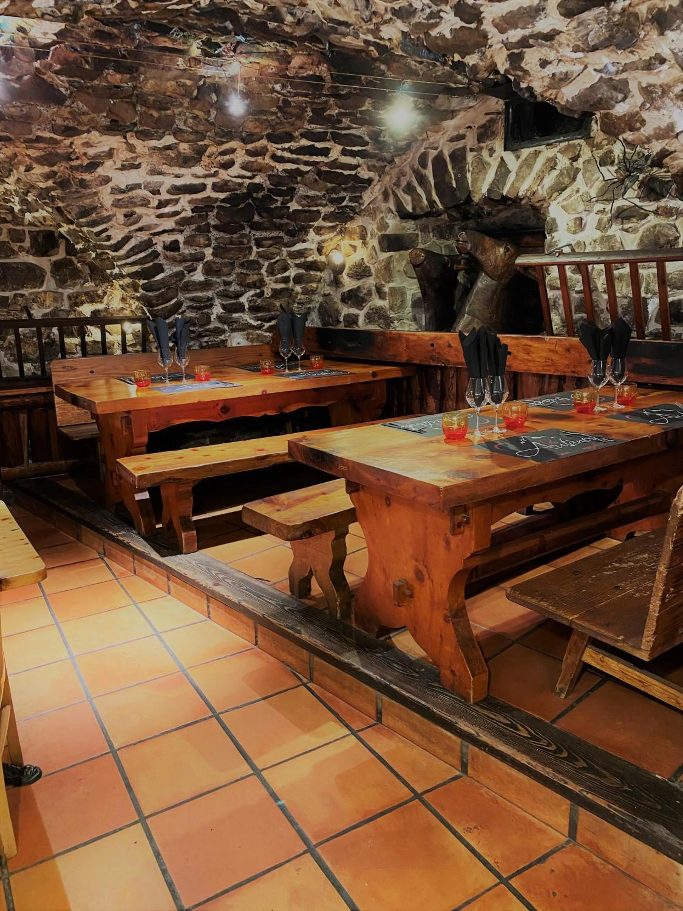 Restaurant/places to eat in Logis Hôtel & Spa Les Autanes