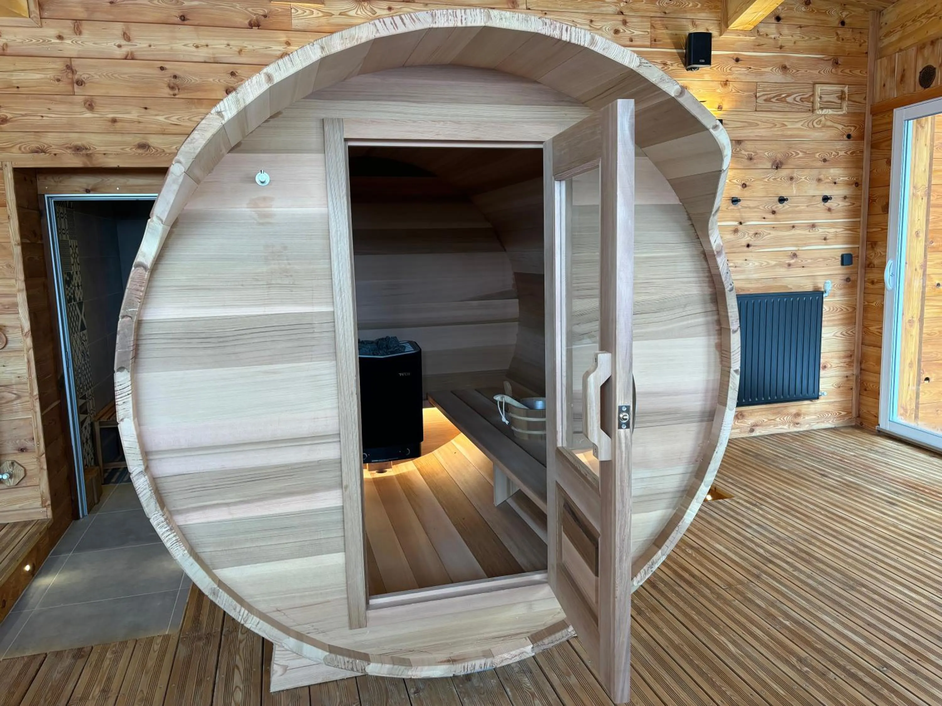 Hot Tub in Logis Hôtel & Spa Les Autanes