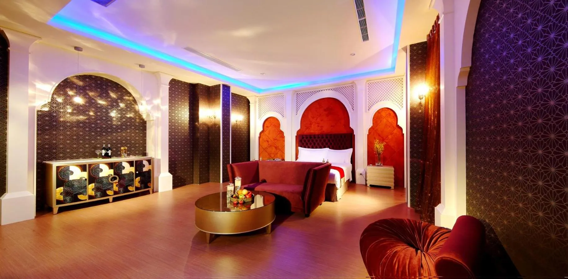 Photo of the whole room in Takao Love Motel