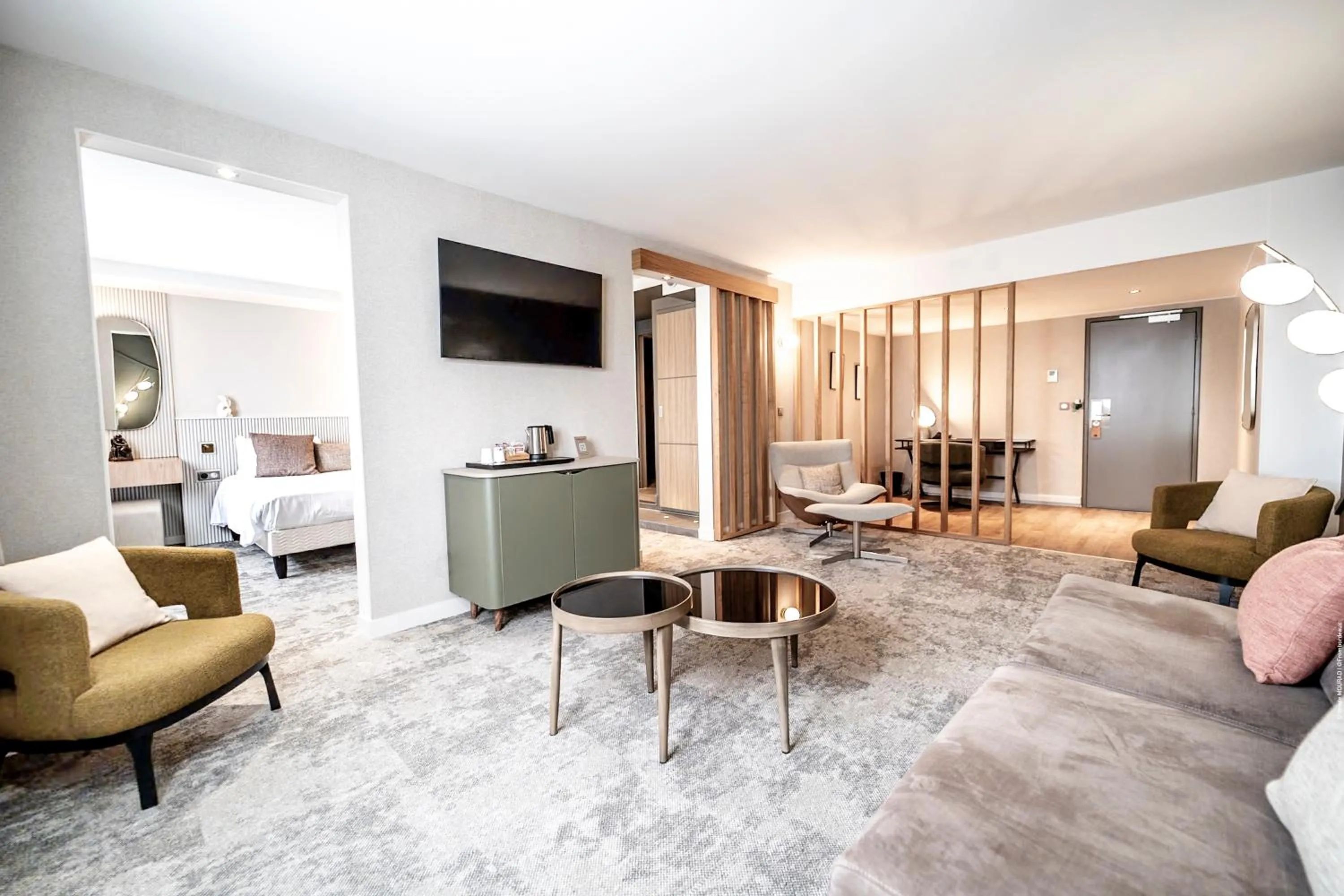 Seating area in Mercure Bordeaux Lac