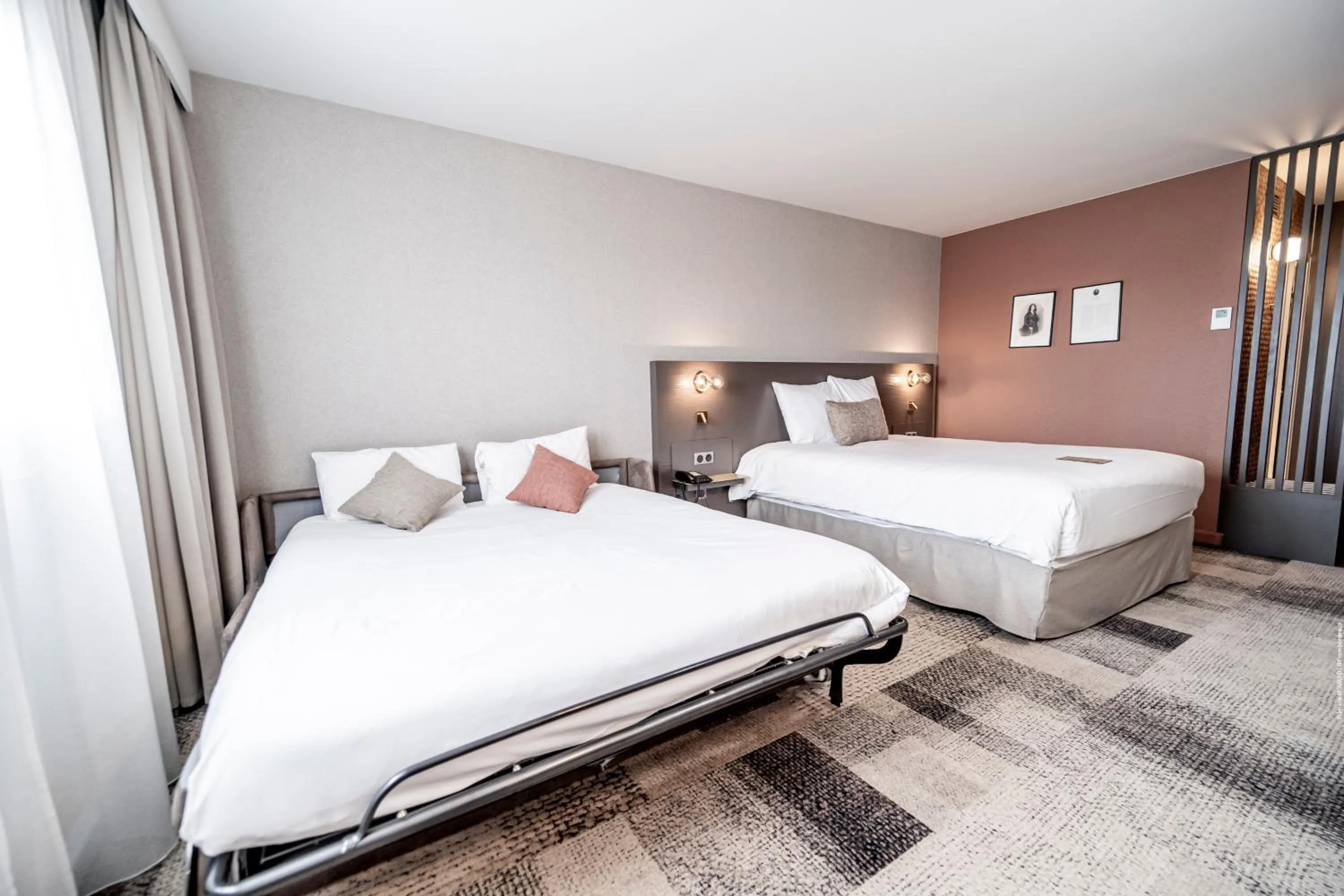 Bedroom, Bed in Mercure Bordeaux Lac