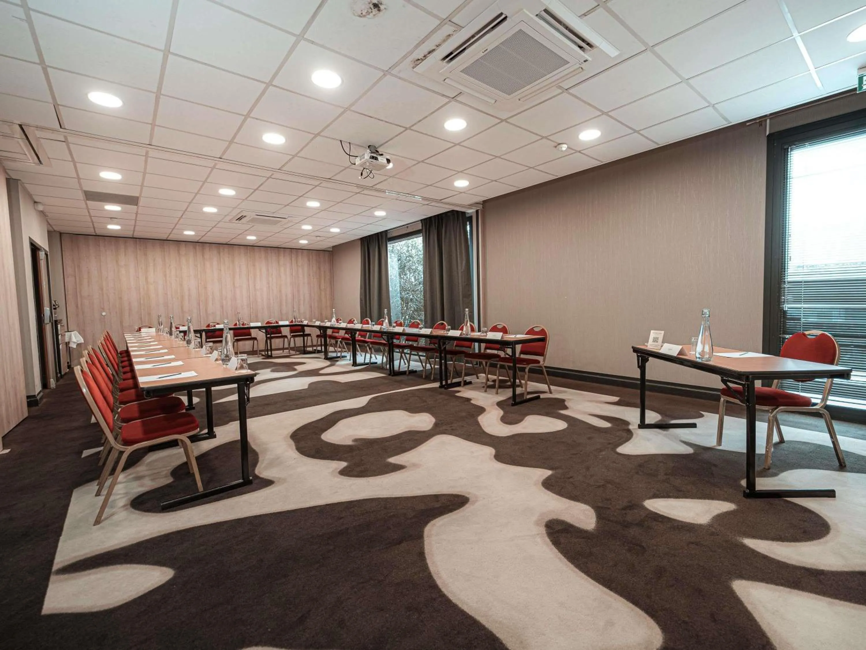Meeting/conference room in Mercure Bordeaux Lac