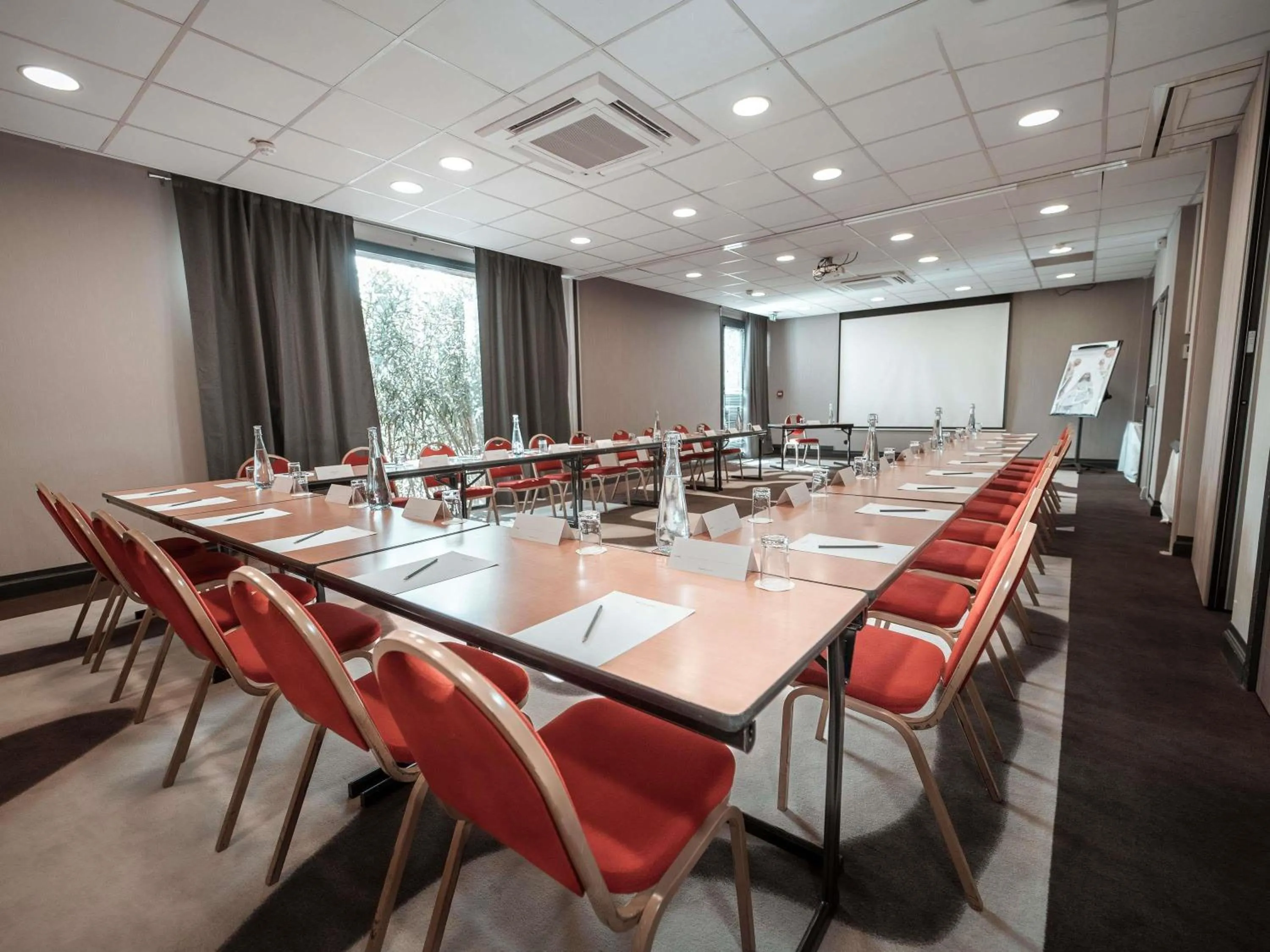 Meeting/conference room in Mercure Bordeaux Lac