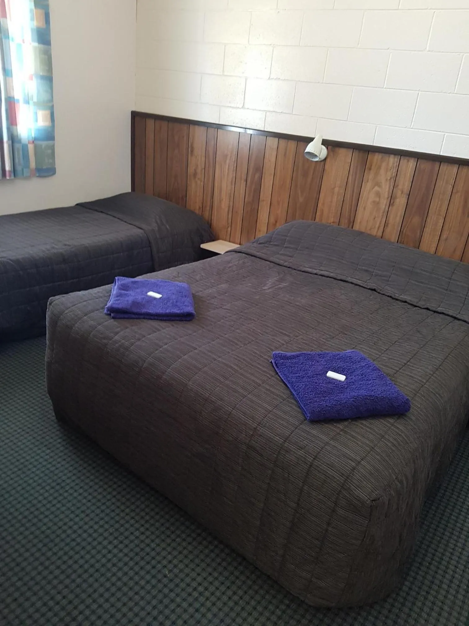 Bed in castletown motel