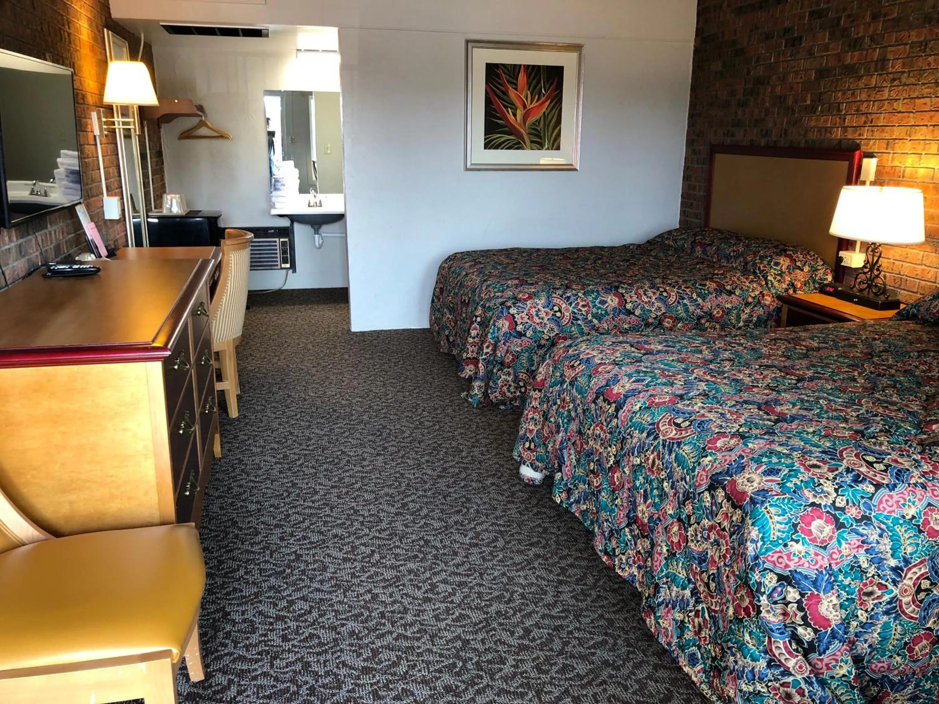 Bed in Dunes Inn Alamosa