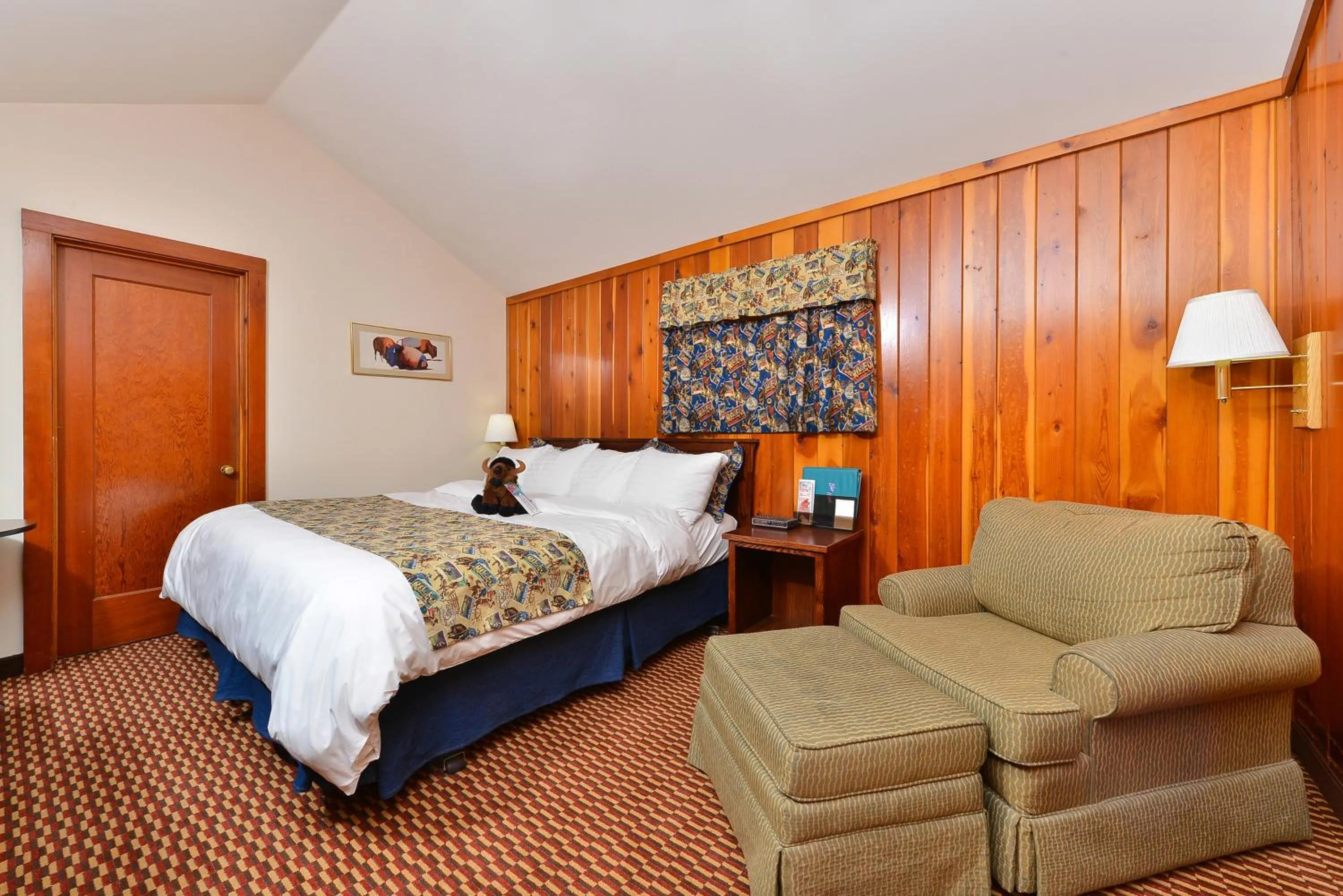 Photo of the whole room in Buffalo Bill Cabin Village