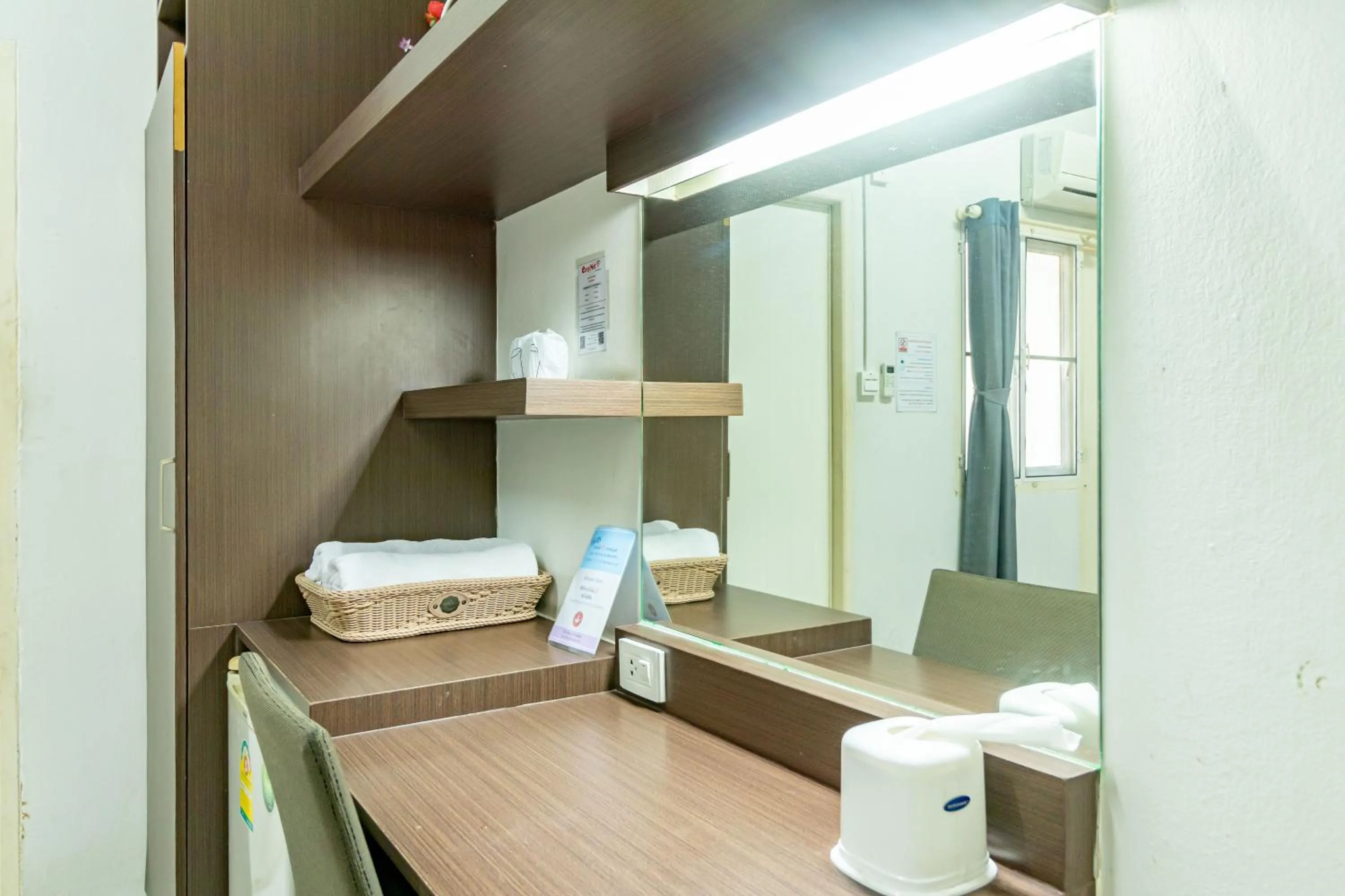 Bedroom, Bed in Riski Residence Bangkok-noi - Wasit Apartment