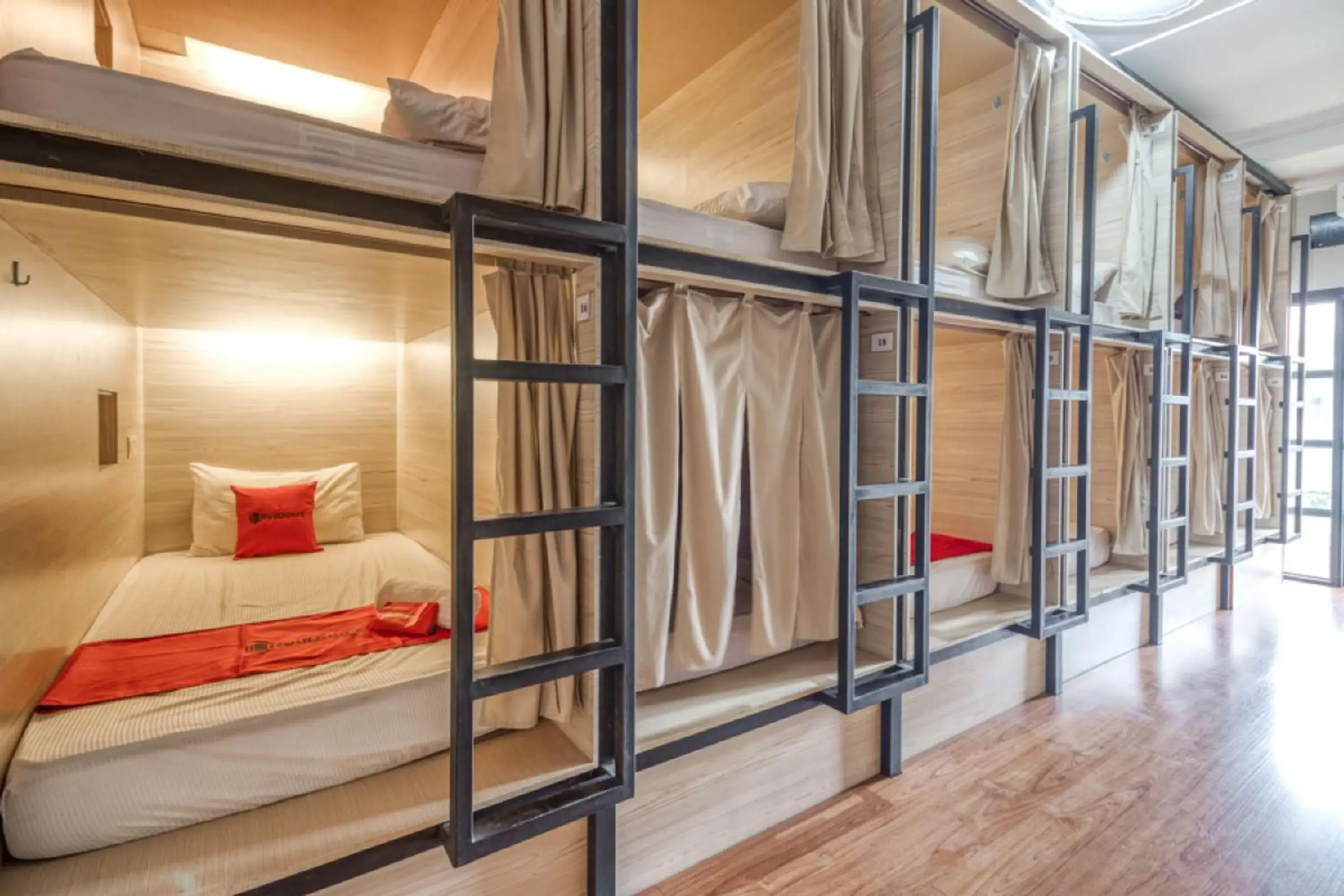 RedDoorz Hostel near Stadion Mandala Krida Yogya RedDoorz Hostel near Stadion Mandala Krida Yogya