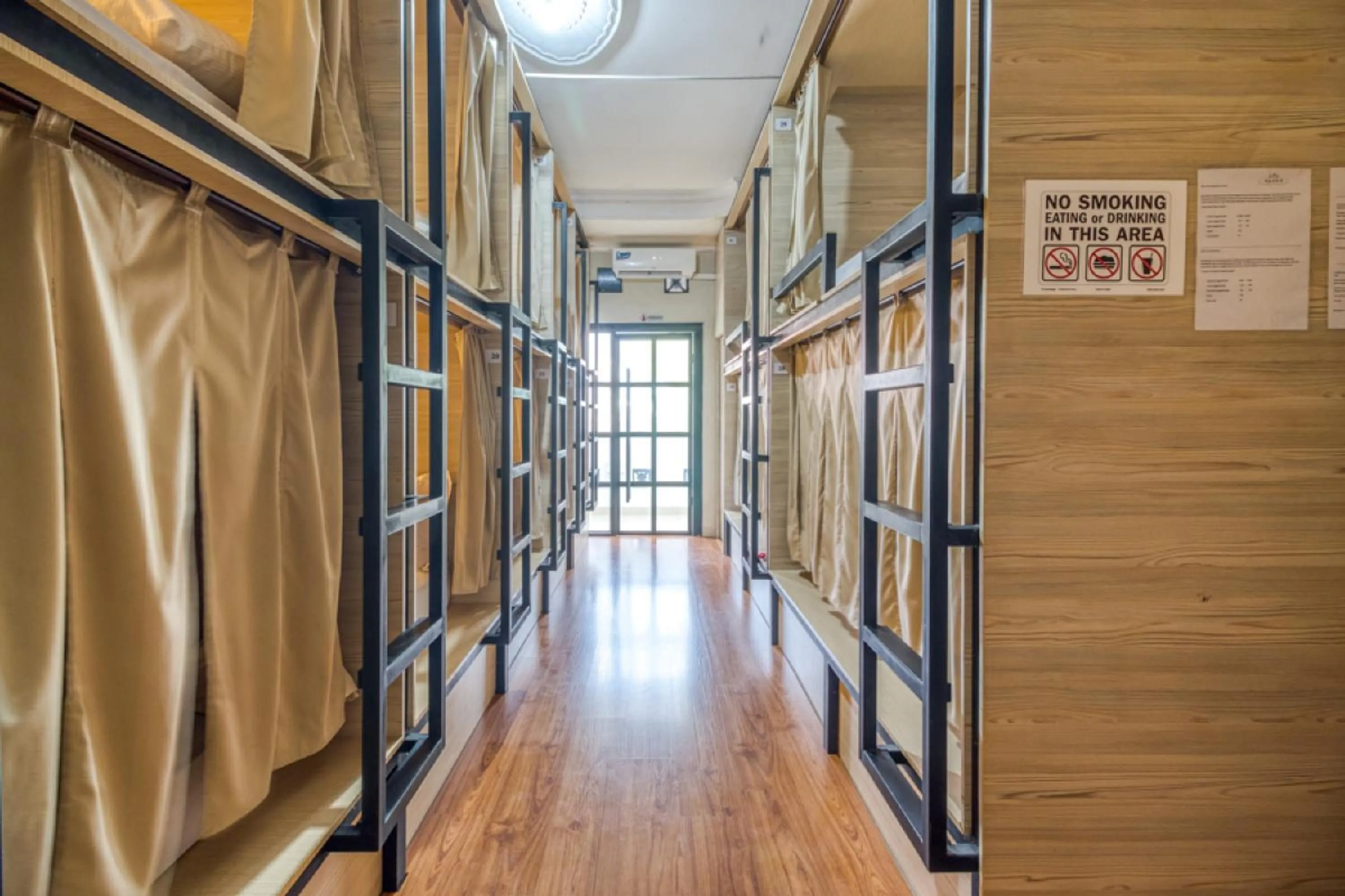 Bedroom in RedDoorz Hostel near Stadion Mandala Krida Yogya