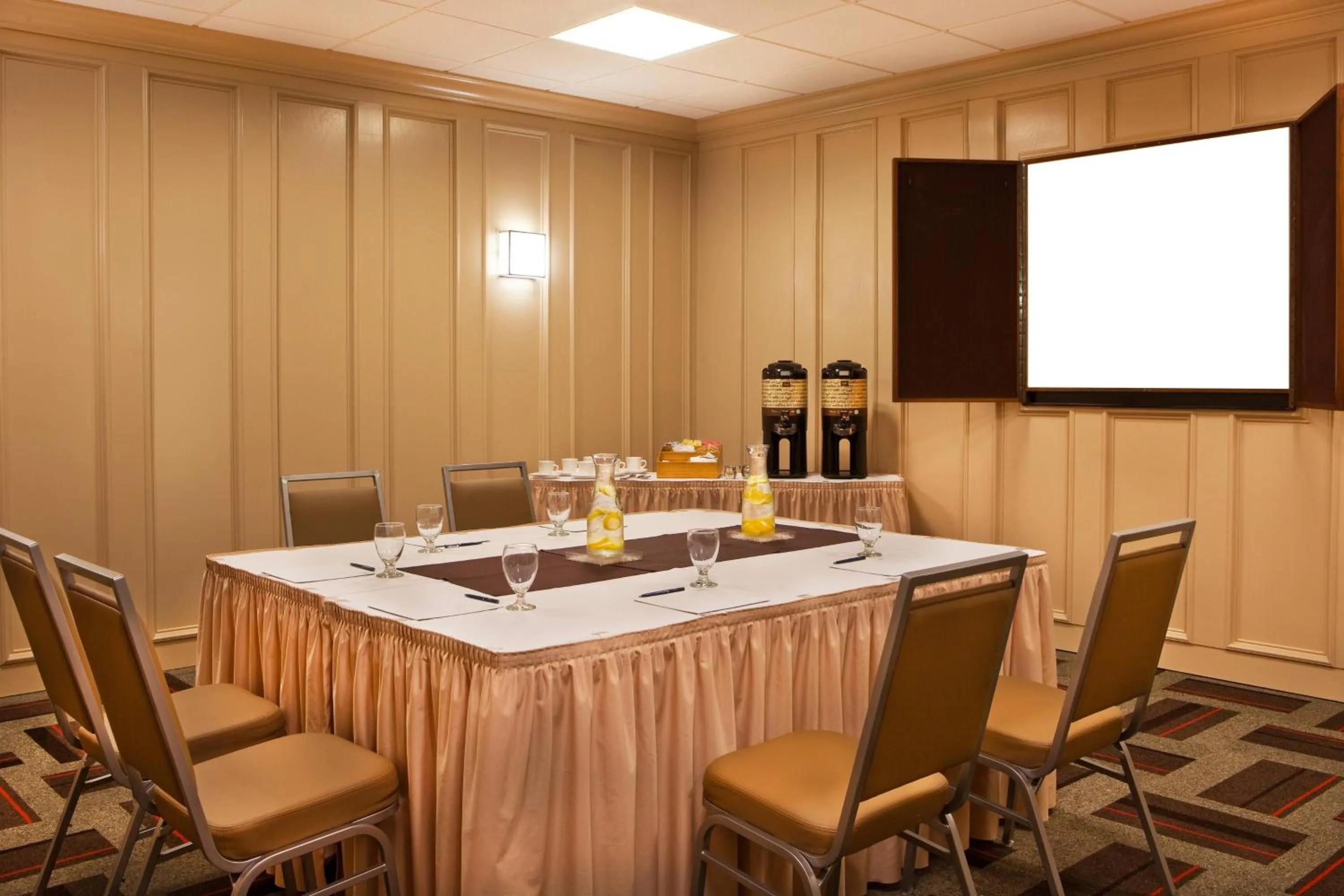 Meeting/conference room in Four Points By Sheraton - Saginaw