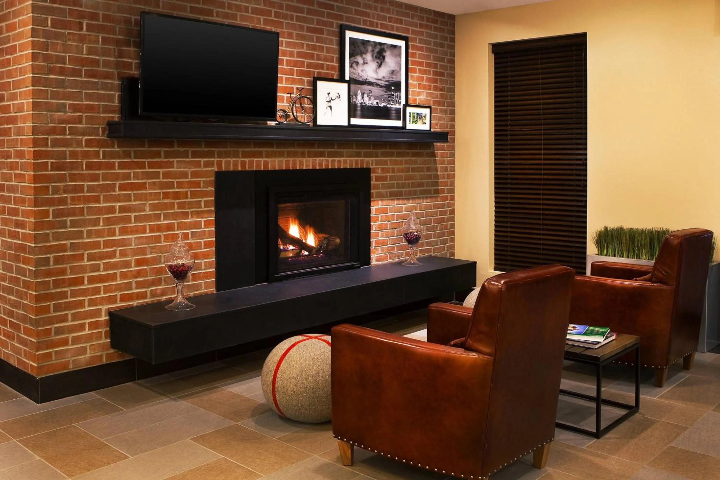 Lobby or reception in Four Points By Sheraton - Saginaw