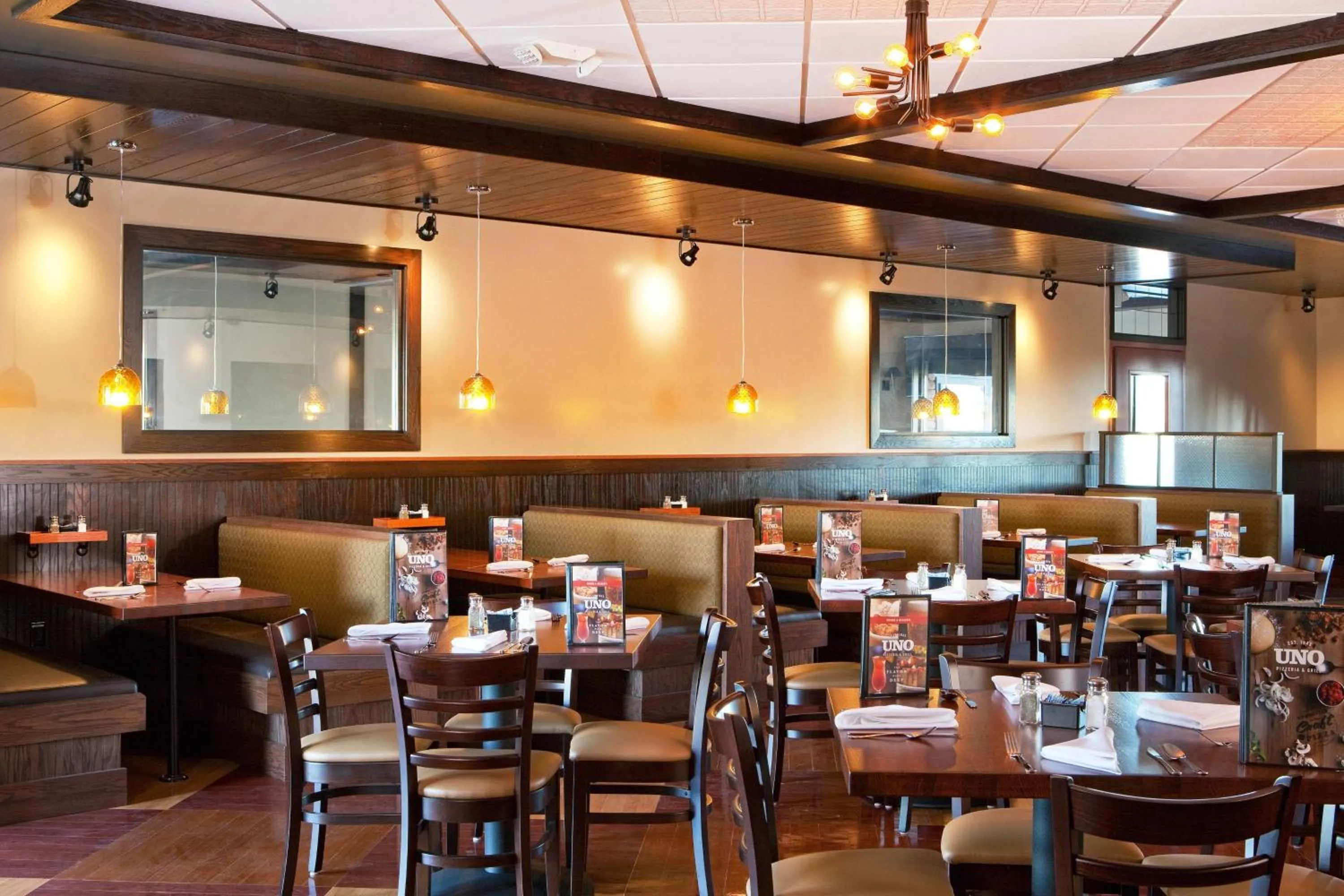 Restaurant/places to eat in Four Points By Sheraton - Saginaw