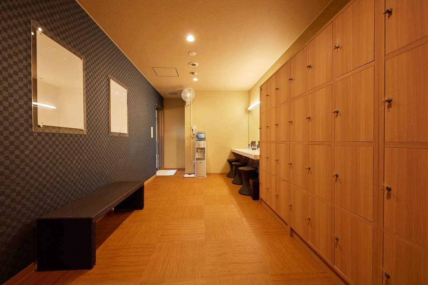 Public Bath in Rembrandt Style Gotemba Komakado