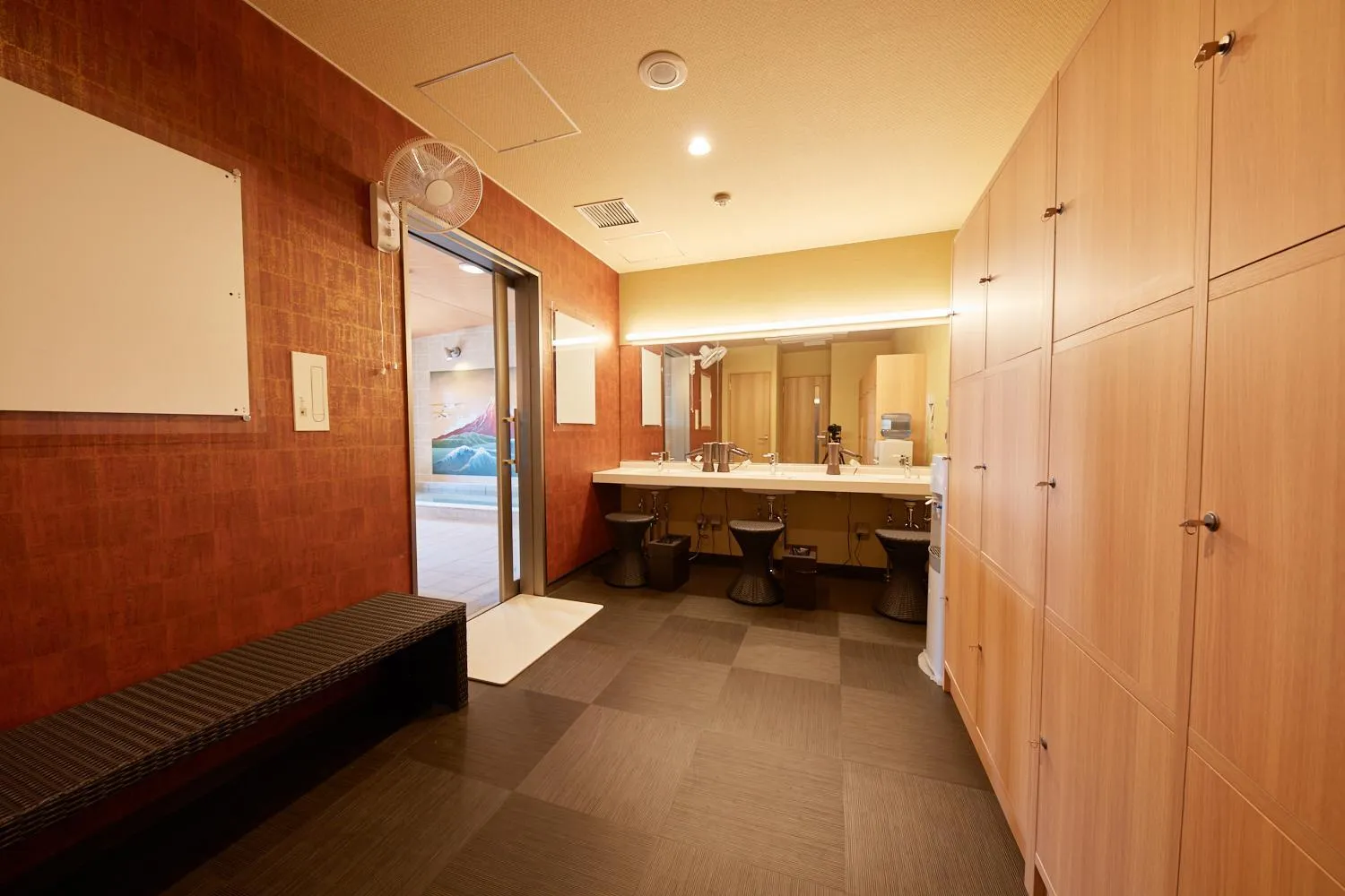 Public Bath in Rembrandt Style Gotemba Komakado