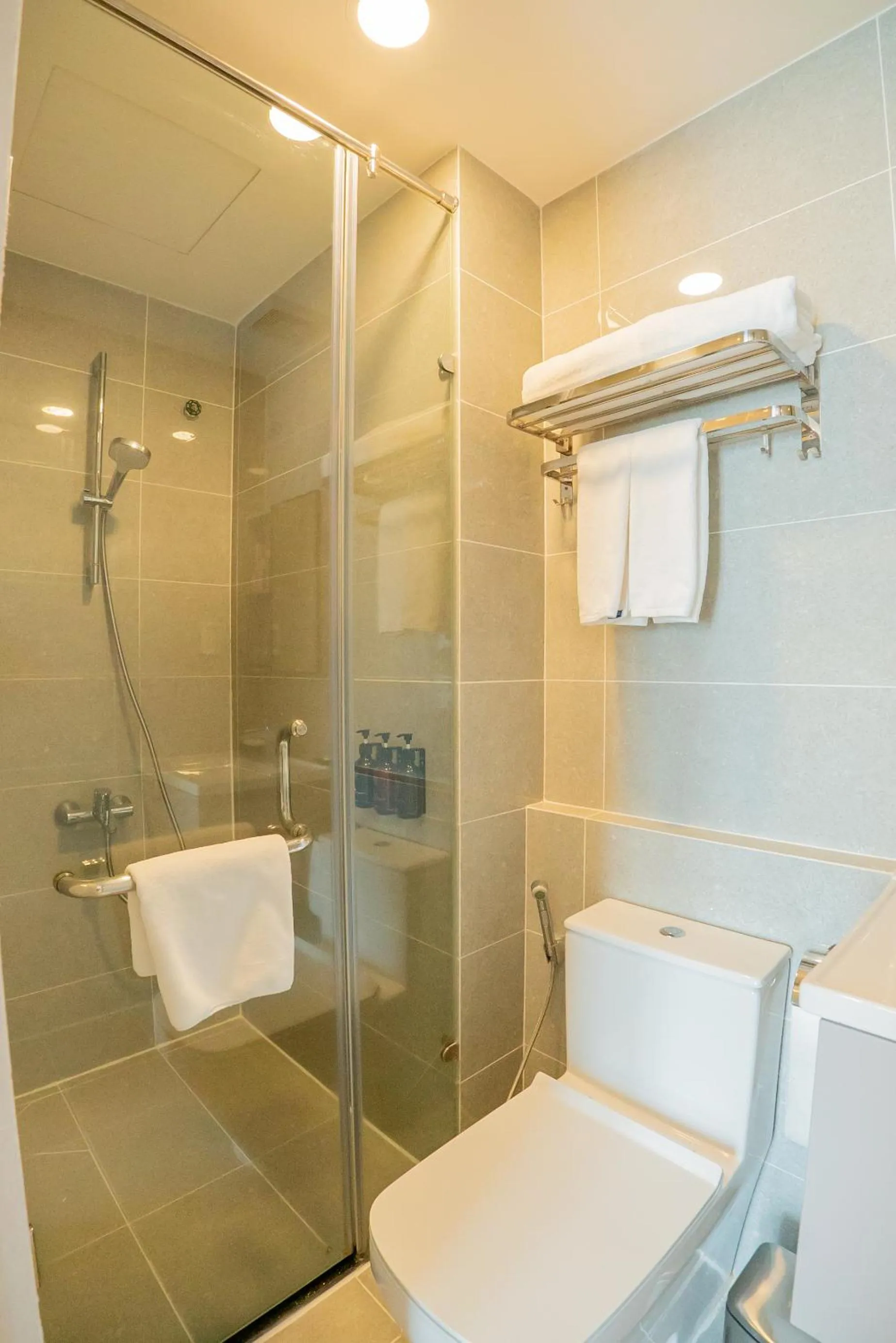 Bathroom in La Vela Saigon Hotel