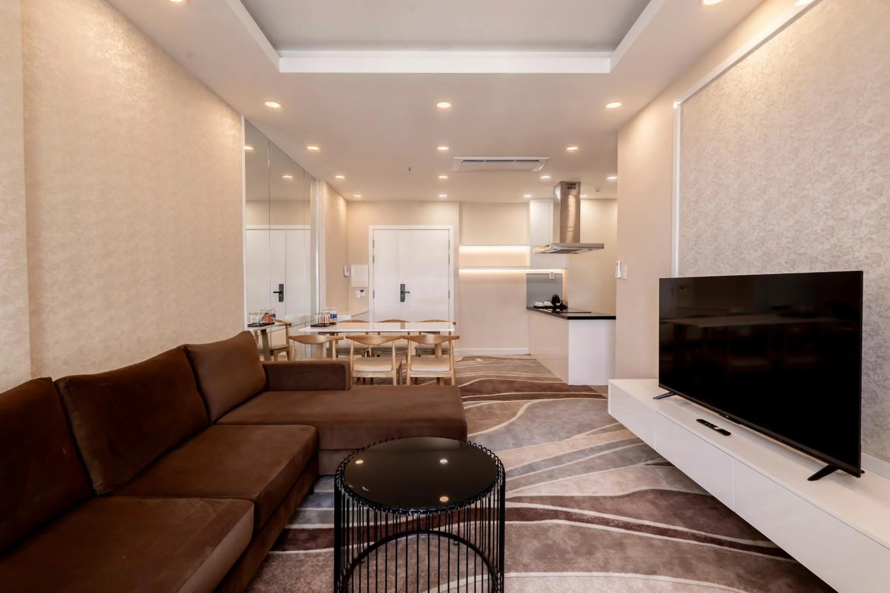 TV and multimedia in La Vela Saigon Hotel