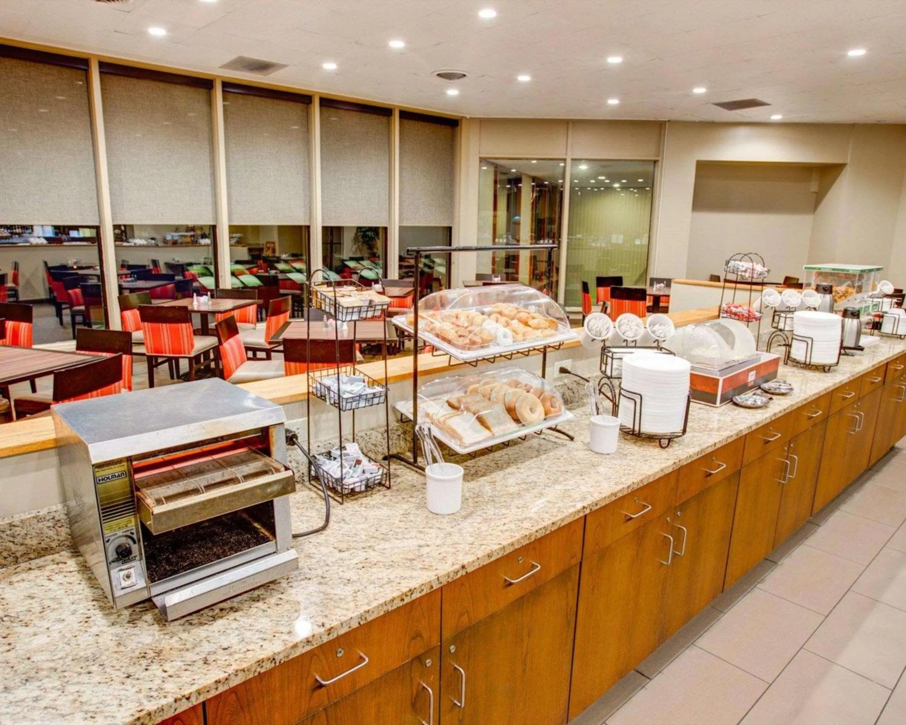 Restaurant/places to eat in Comfort Inn Conference Center Pittsburgh Penn Hills