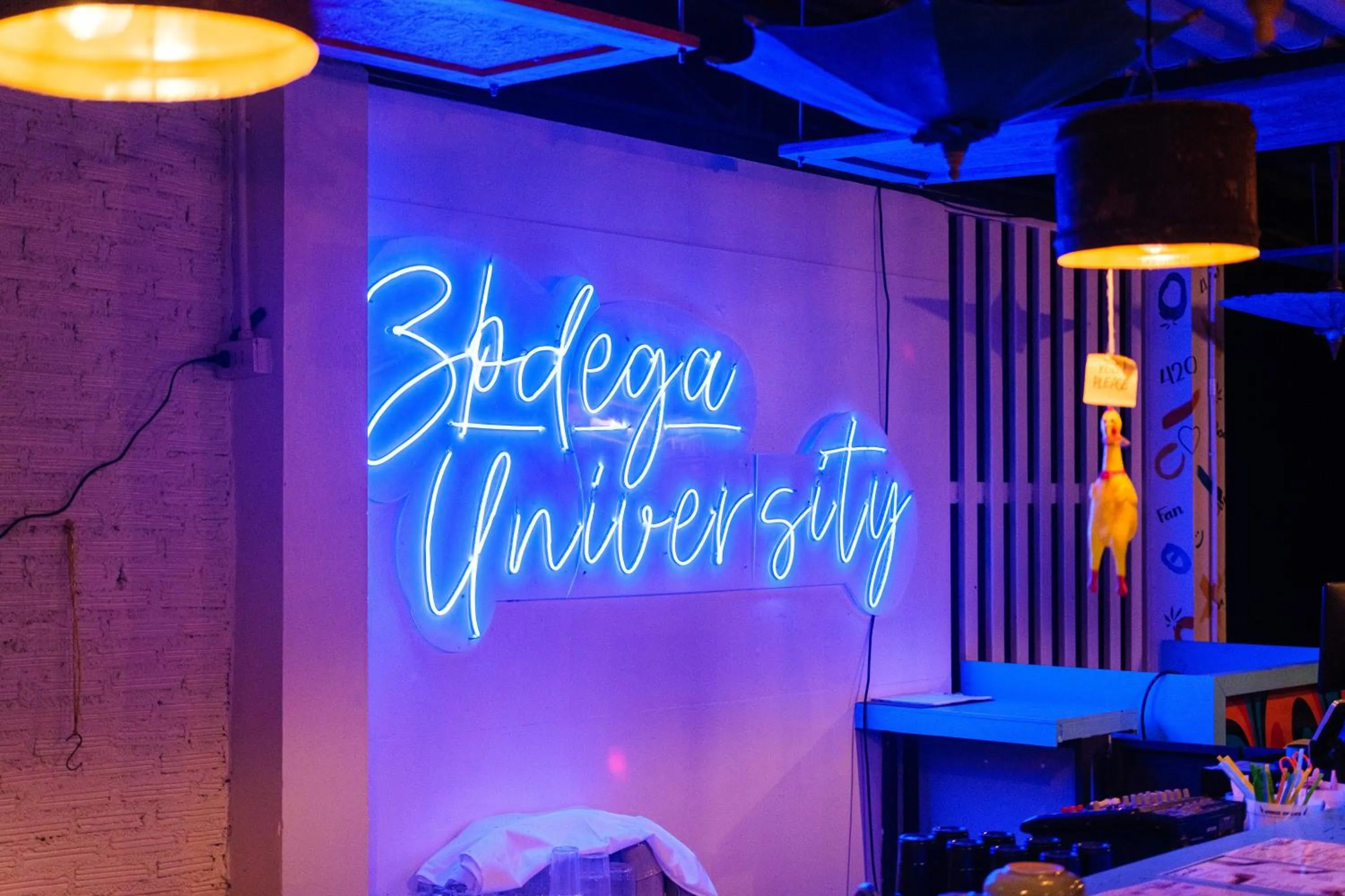 Property logo or sign in Bodega Pai